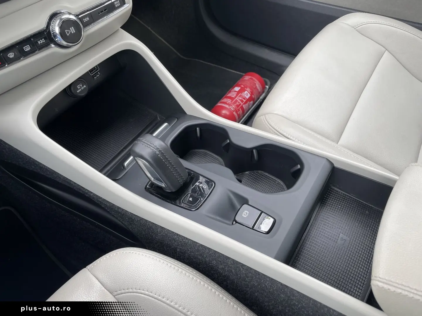 VOLVO XC40 T4 Inscr. Expr. PHEV LEATHER CC 19