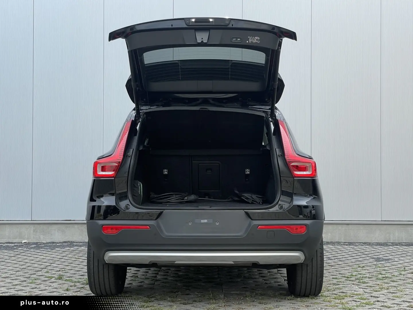 VOLVO XC40 T4 Inscr. Expr. PHEV LEATHER CC 19