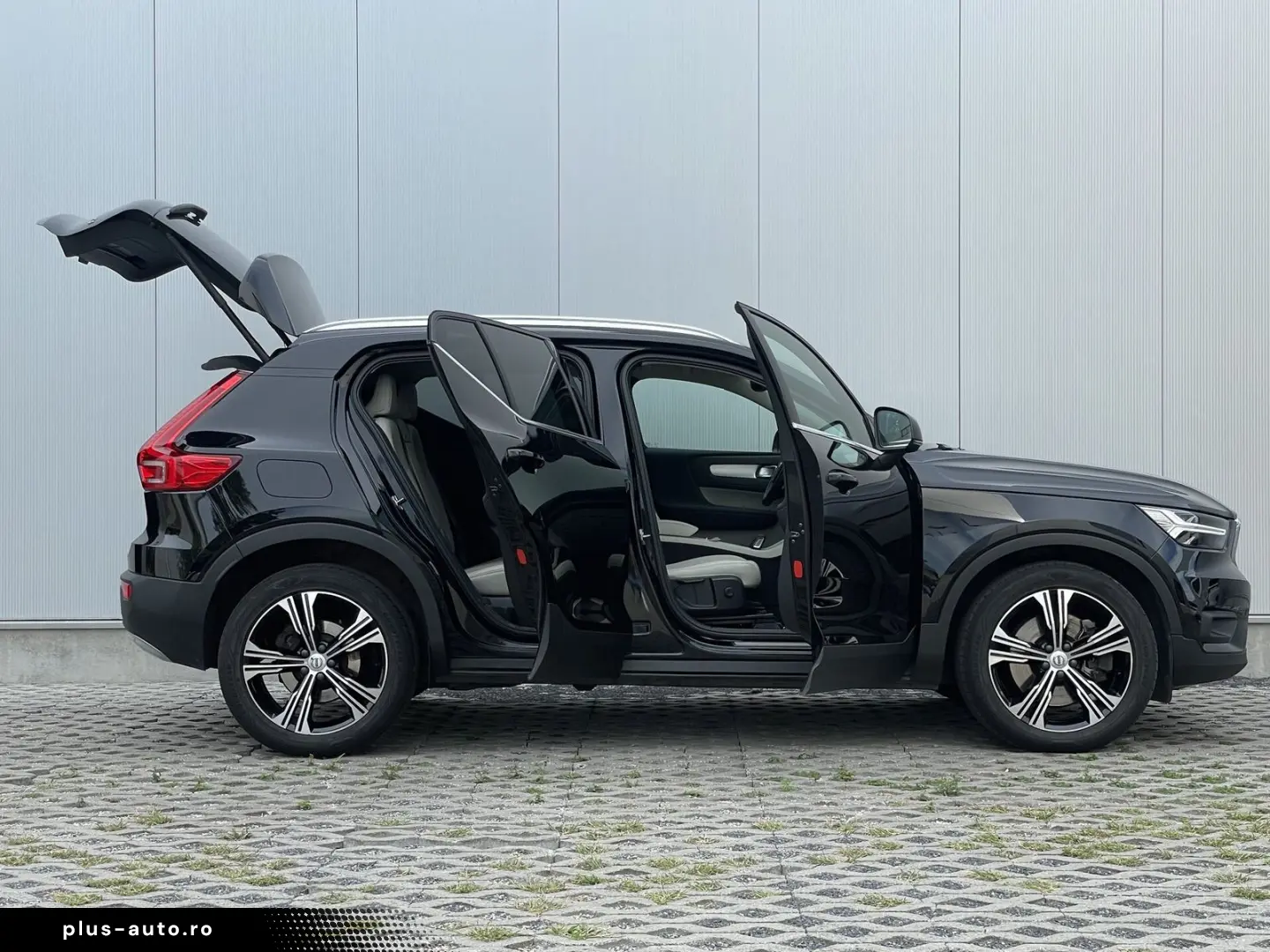 VOLVO XC40 T4 Inscr. Expr. PHEV LEATHER CC 19