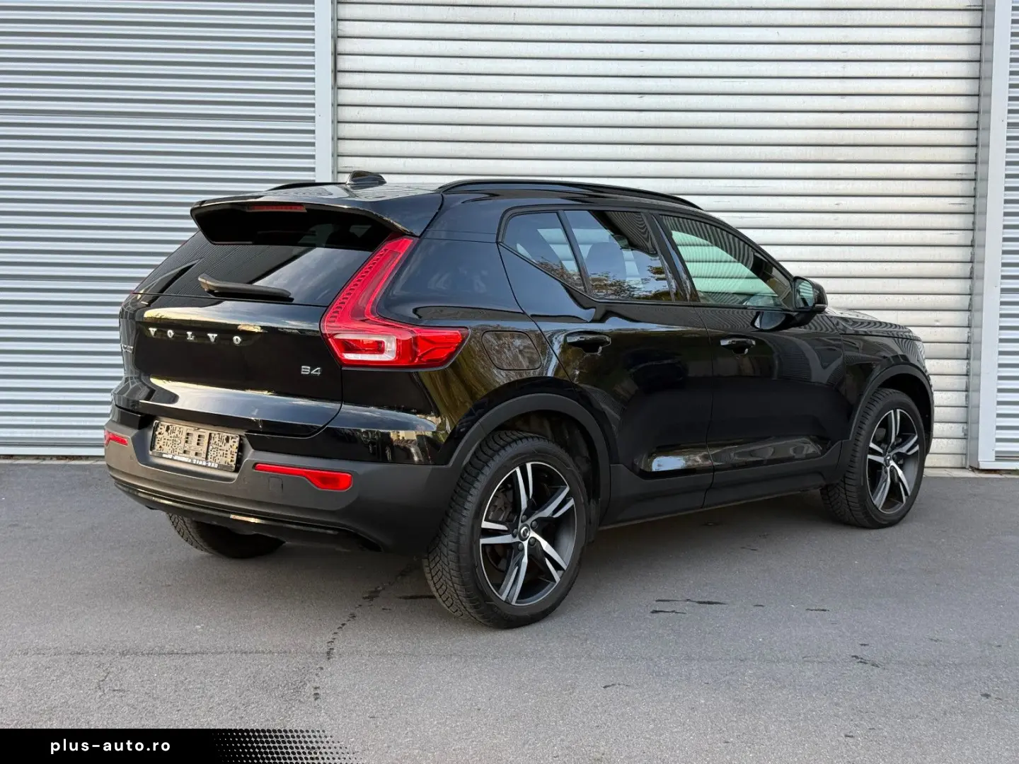 VOLVO XC40 R-Design 2.0 B4 Aut ACC Harman-Kardon 360 K