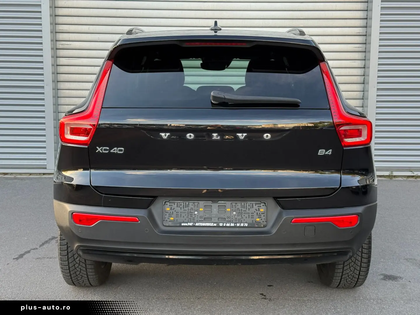 VOLVO XC40 R-Design 2.0 B4 Aut ACC Harman-Kardon 360 K