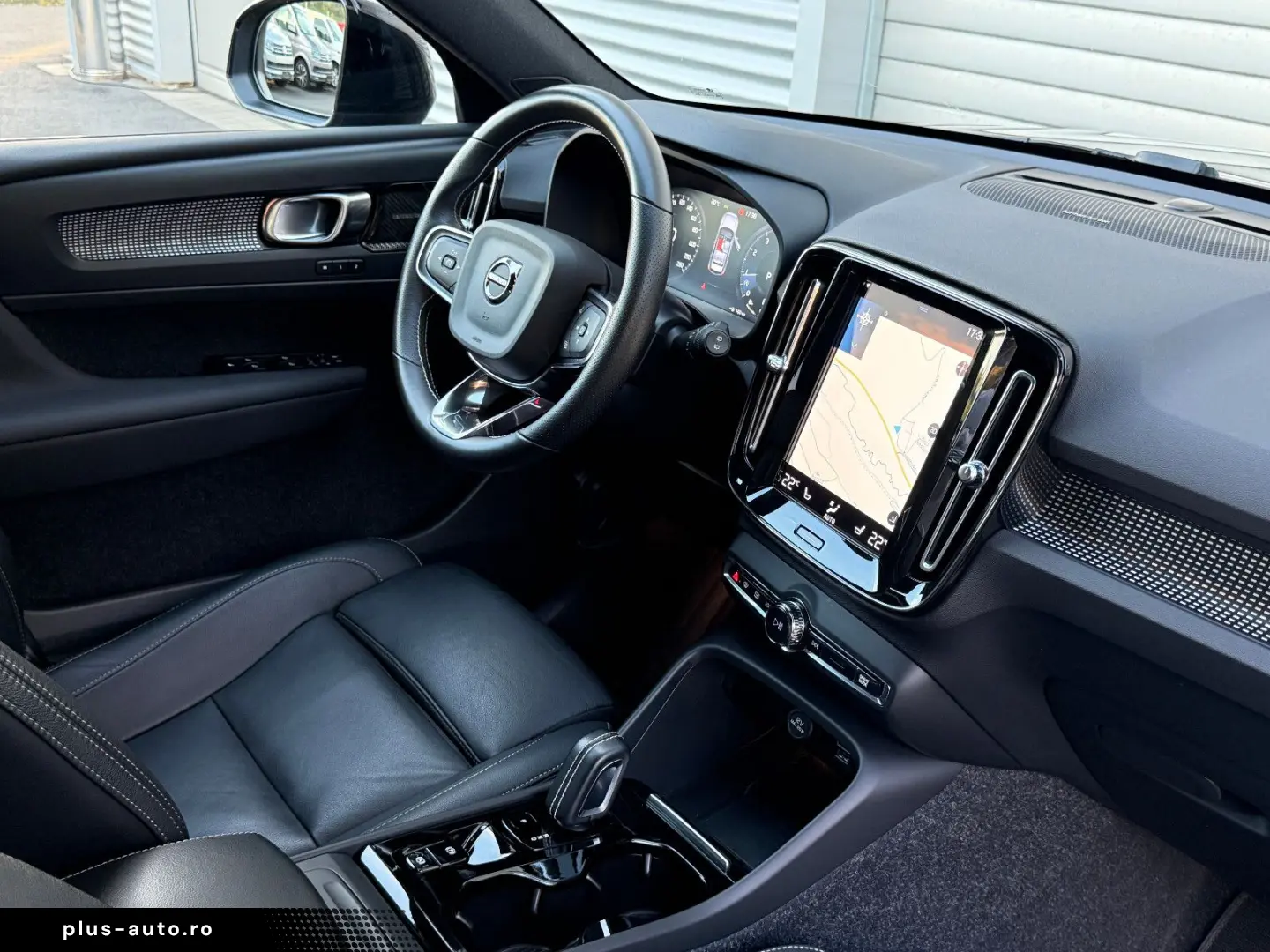 VOLVO XC40 R-Design 2.0 B4 Aut ACC Harman-Kardon 360 K