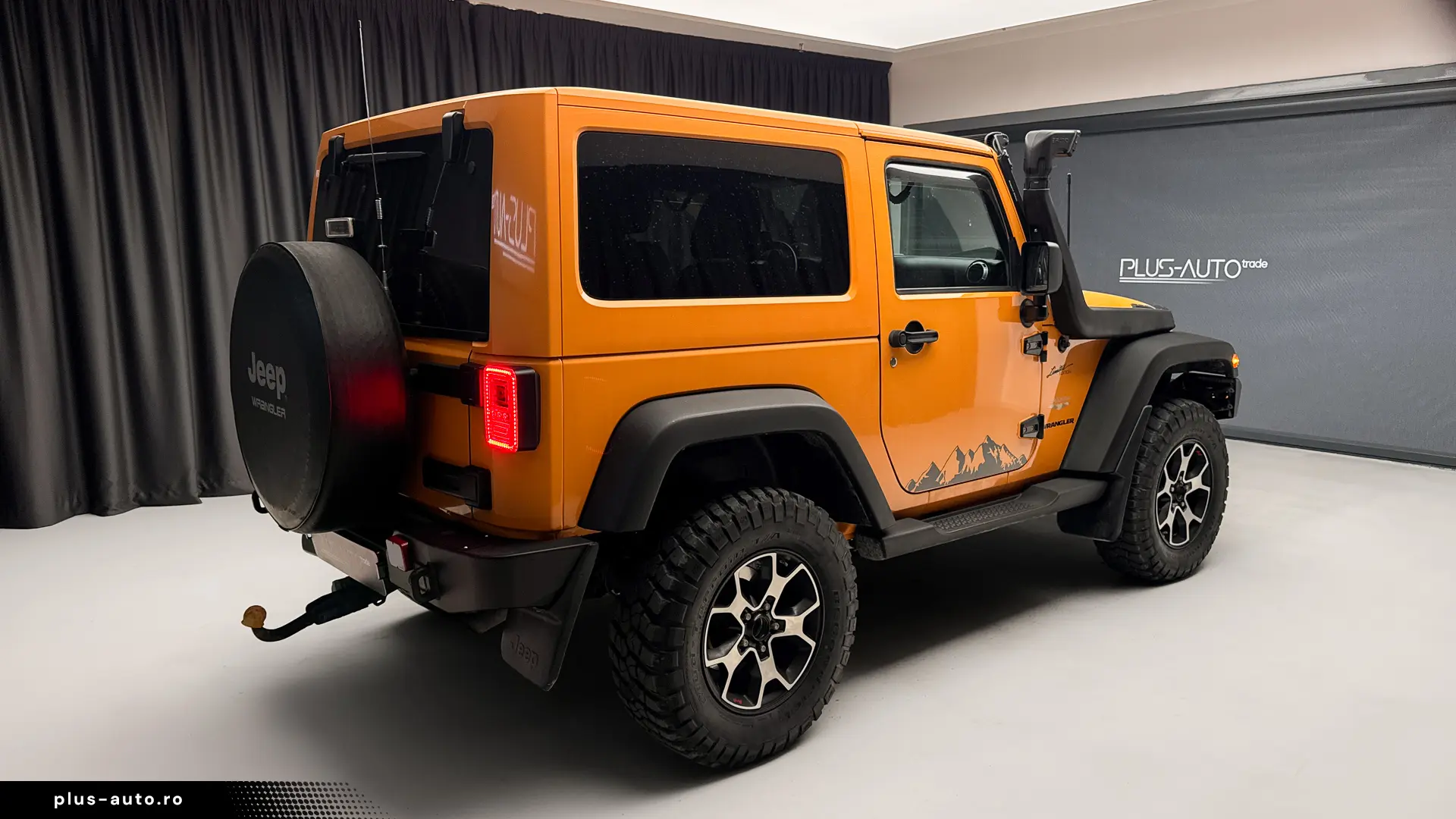 Jeep Wrangler Sahara 2 4x4