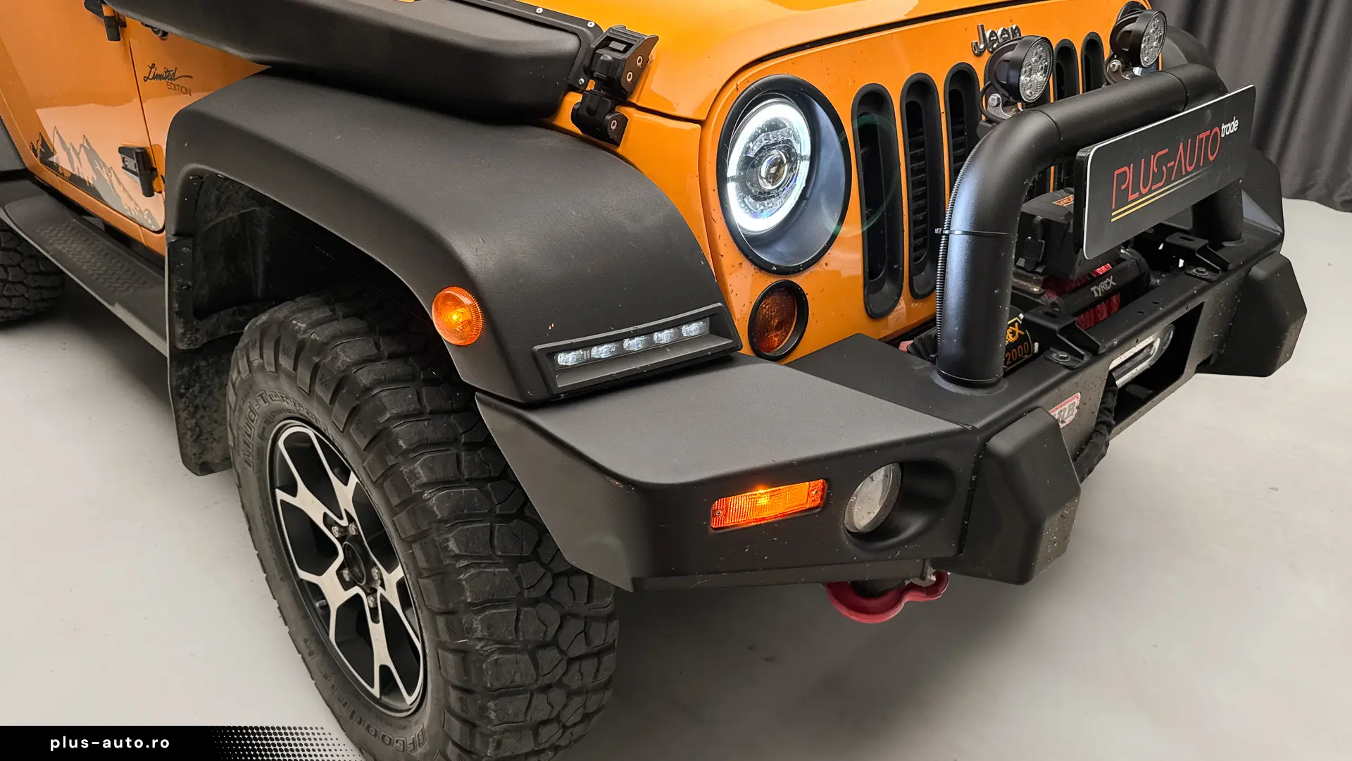 Jeep Wrangler Sahara 2 4x4
