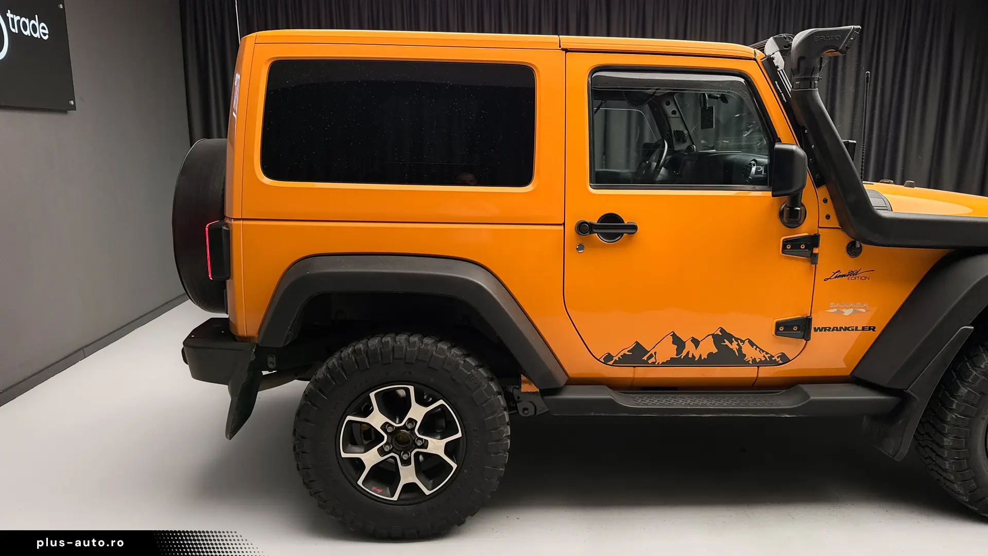 Jeep Wrangler Sahara 2 4x4