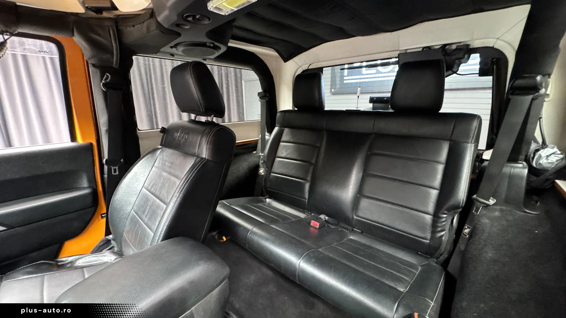 Jeep Wrangler Sahara 2 4x4