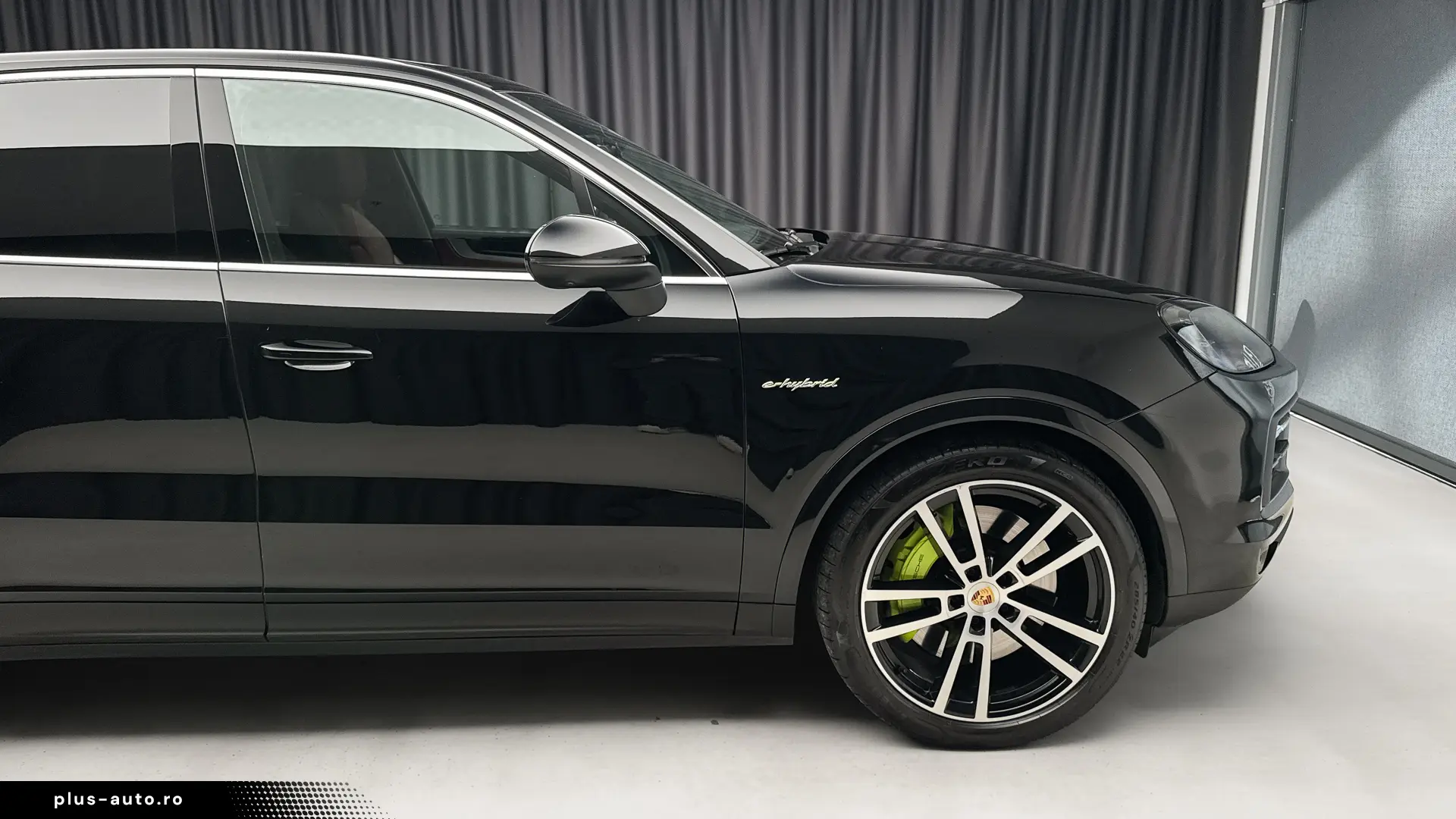 PORSCHE CAYENNE S E-HYBRID 520 CP