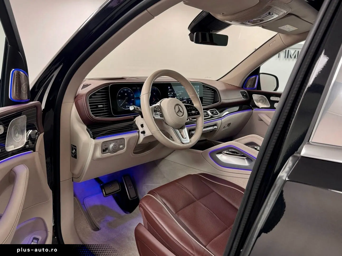 MERCEDES-BENZ GLS 600 Maybach Active Body Brown Interior
