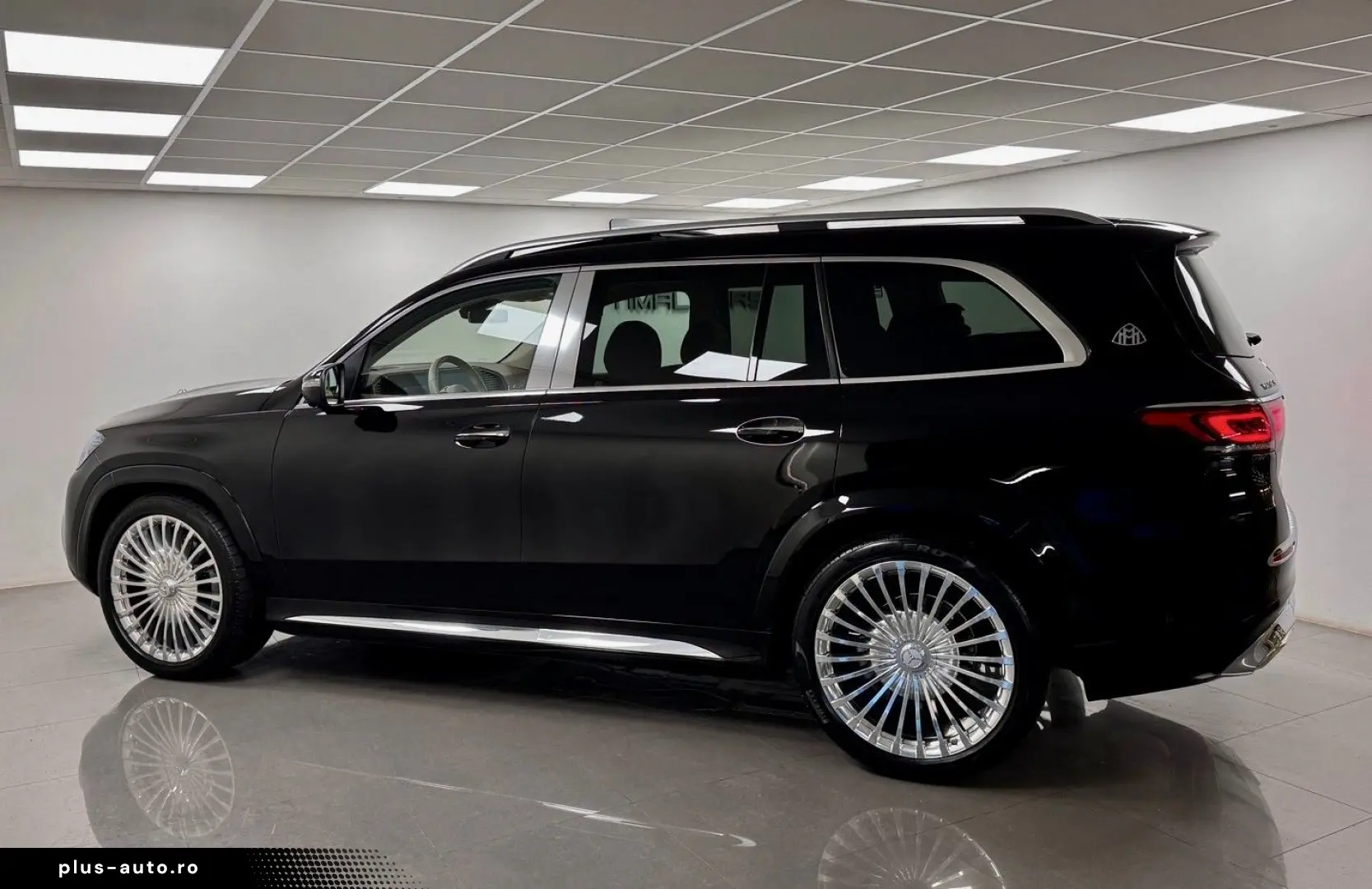 MERCEDES-BENZ GLS 600 Maybach Active Body Brown Interior