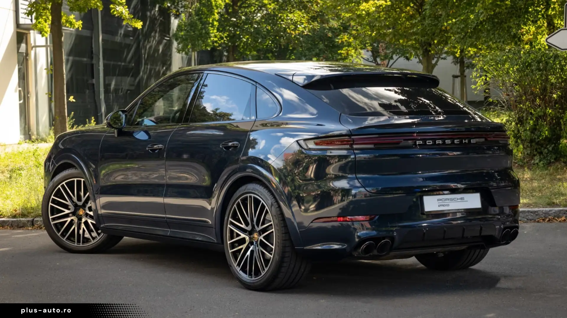 Porsche Cayenne Coupe Club Leather Soft-Close BOSE