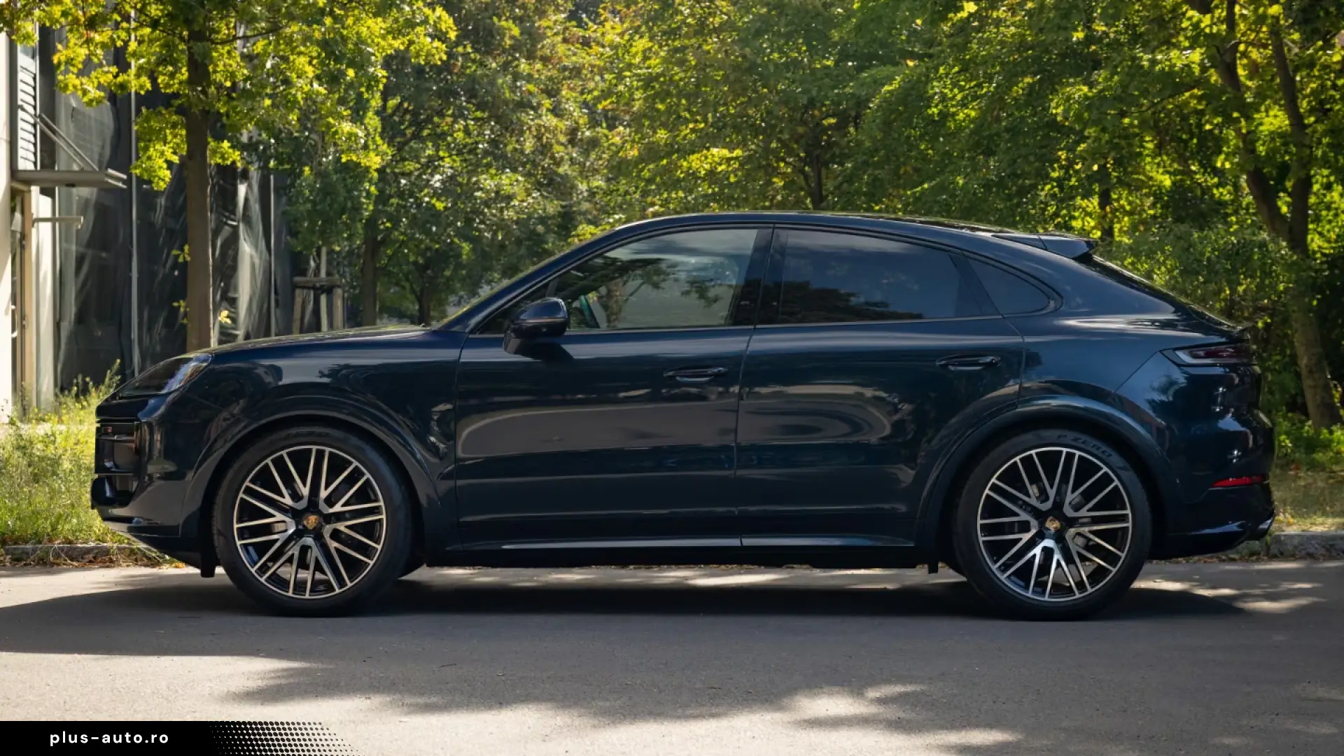 Porsche Cayenne Coupe Club Leather Soft-Close BOSE