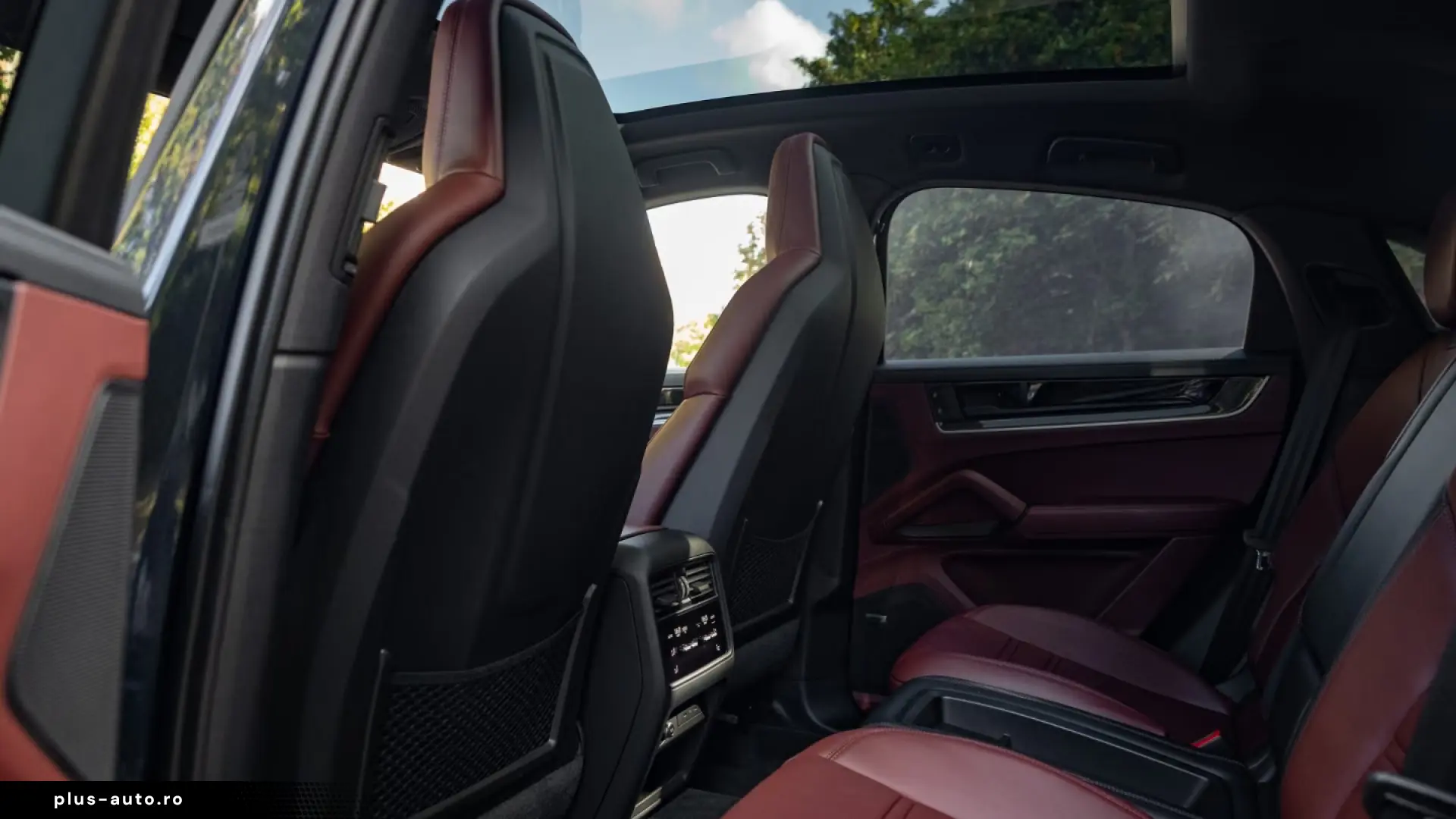 Porsche Cayenne Coupe Club Leather Soft-Close BOSE