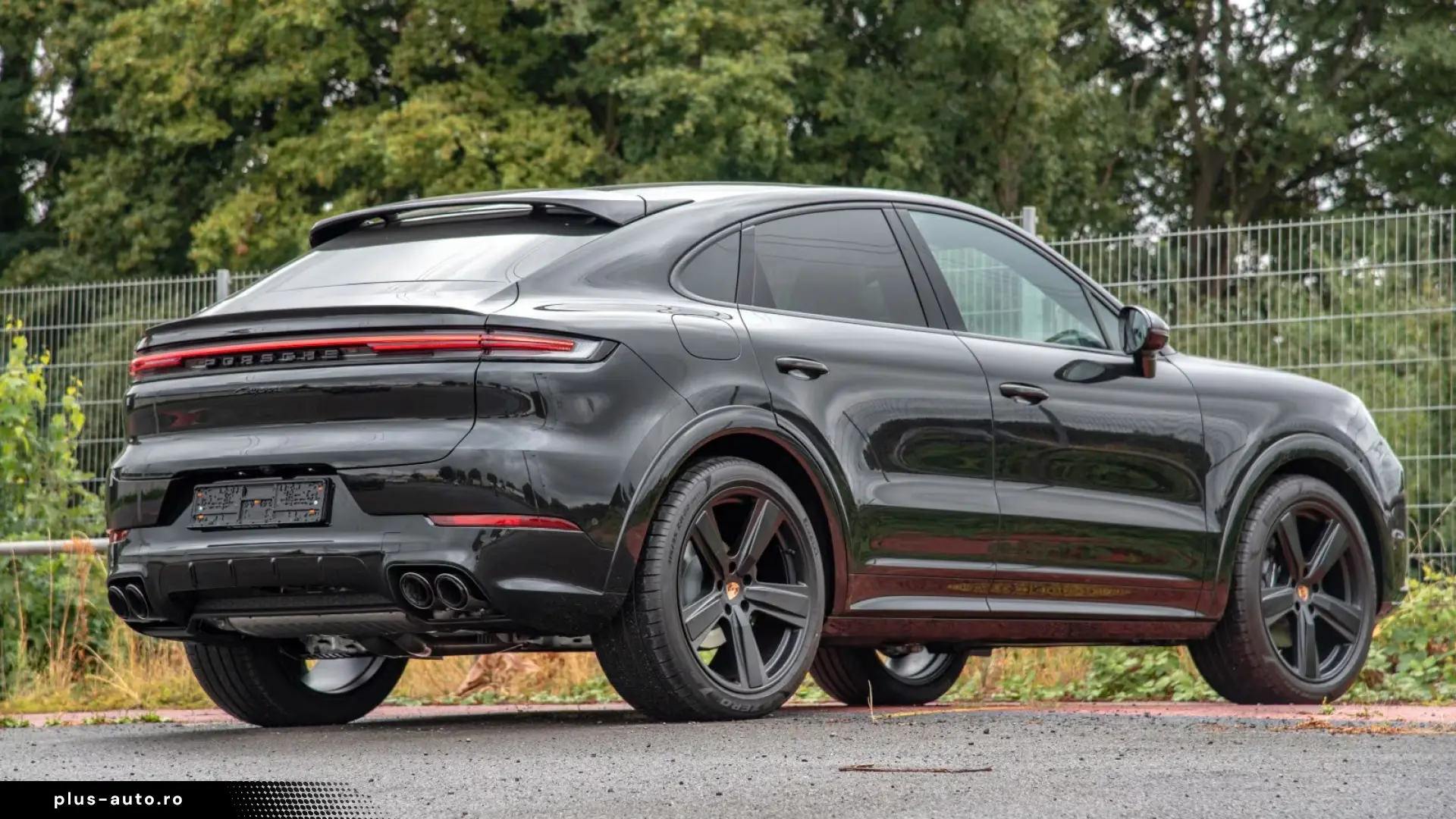Porsche Cayenne Coupe  HUD CARBON