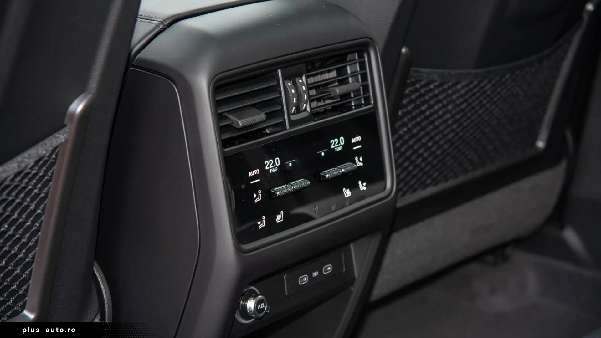 Porsche Cayenne Coupe  HUD CARBON