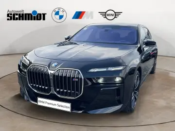 BMW M760e xDrive