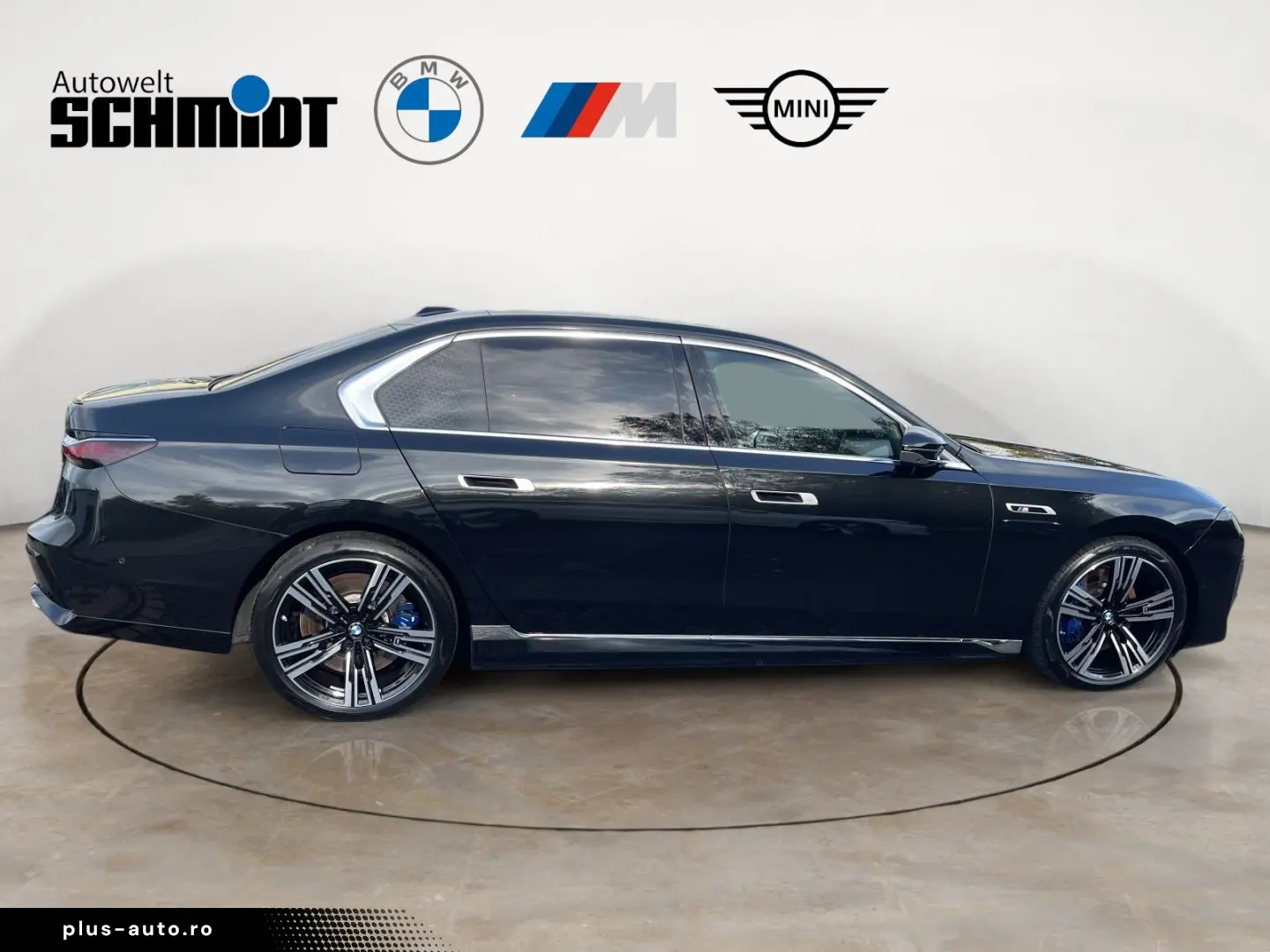 BMW M760e xDrive
