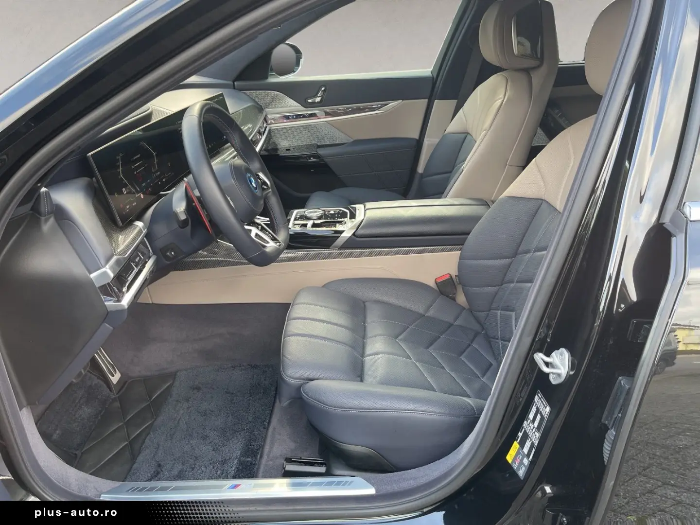 BMW M760e xDrive