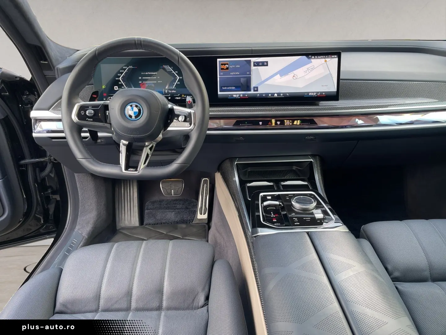 BMW M760e xDrive