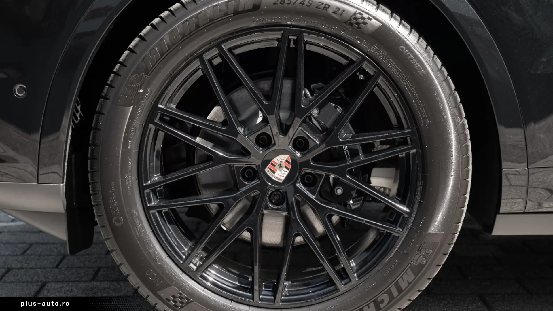 Porsche Cayenne Coupe Black Edition