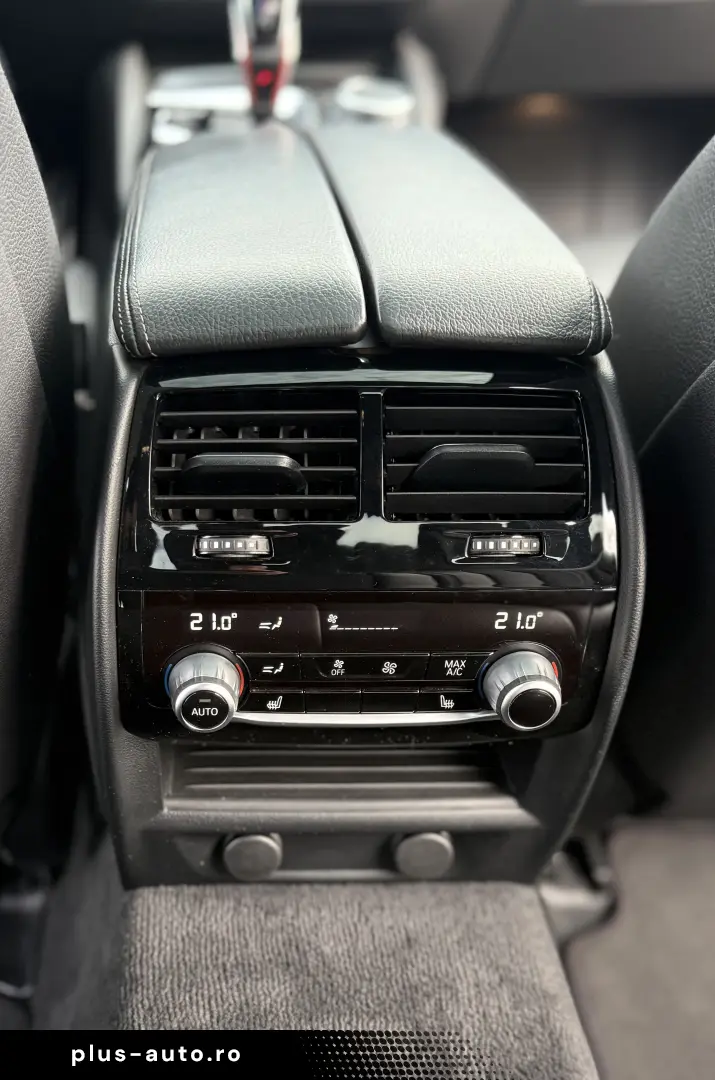 BMW G30 540i