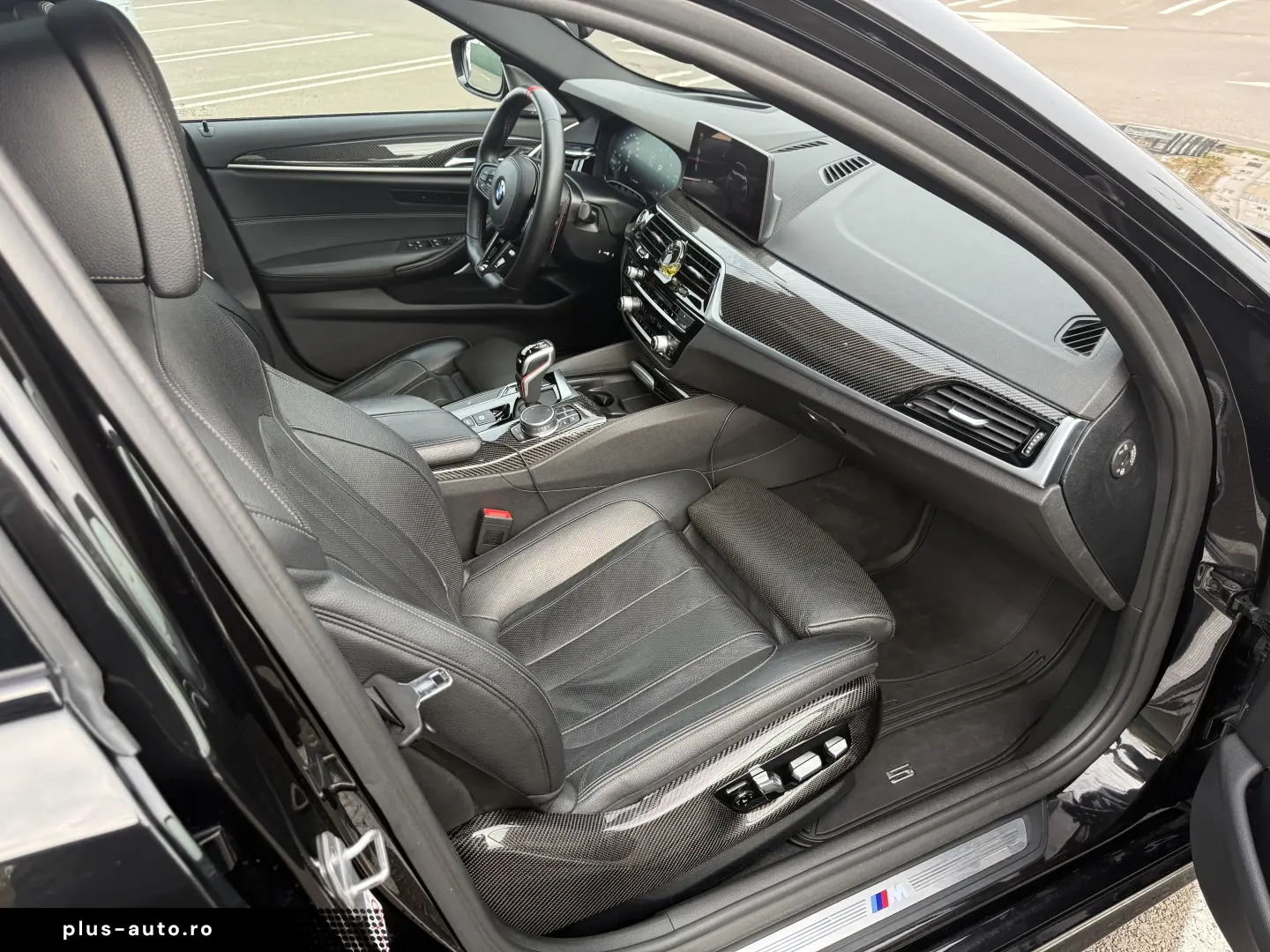 BMW G30 540i