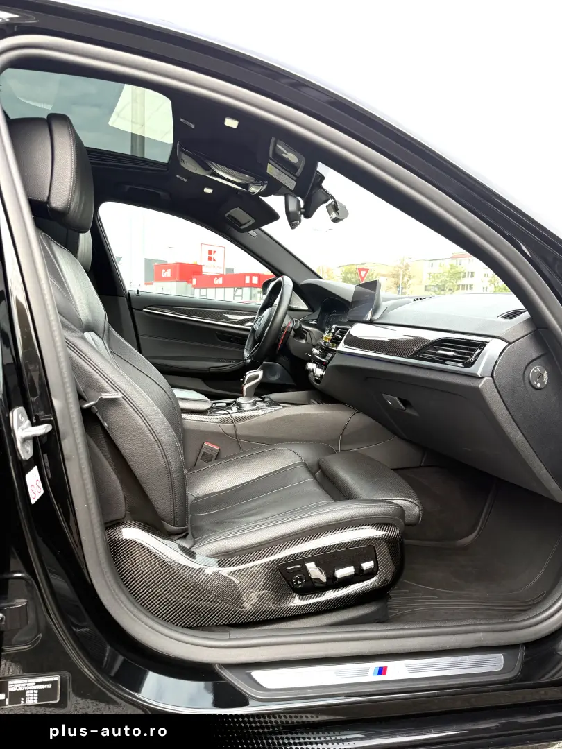 BMW G30 540i