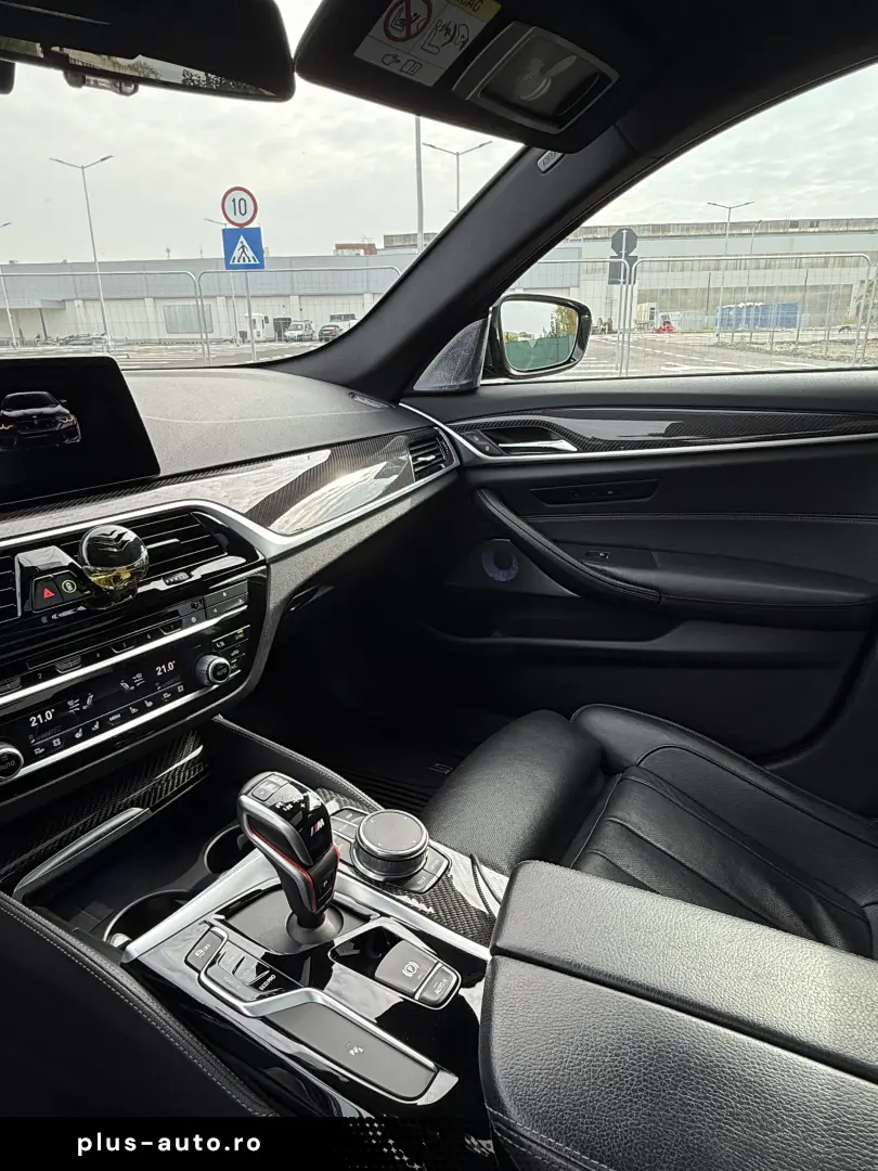 BMW G30 540i