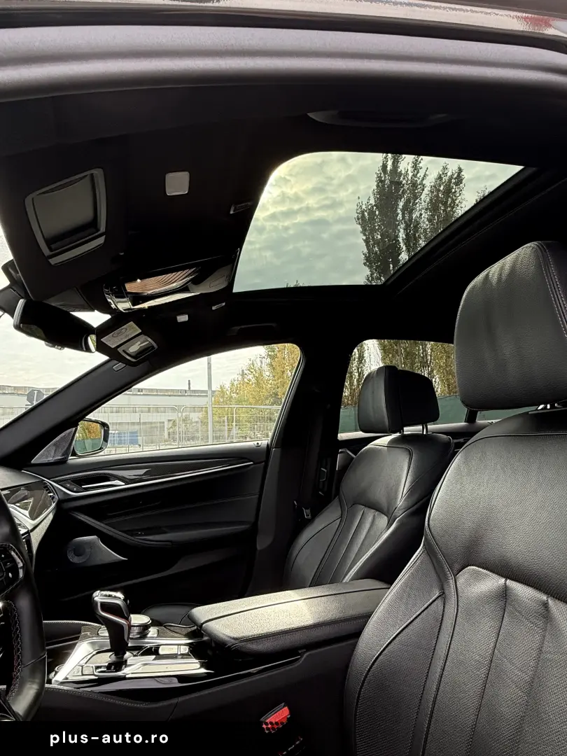 BMW G30 540i