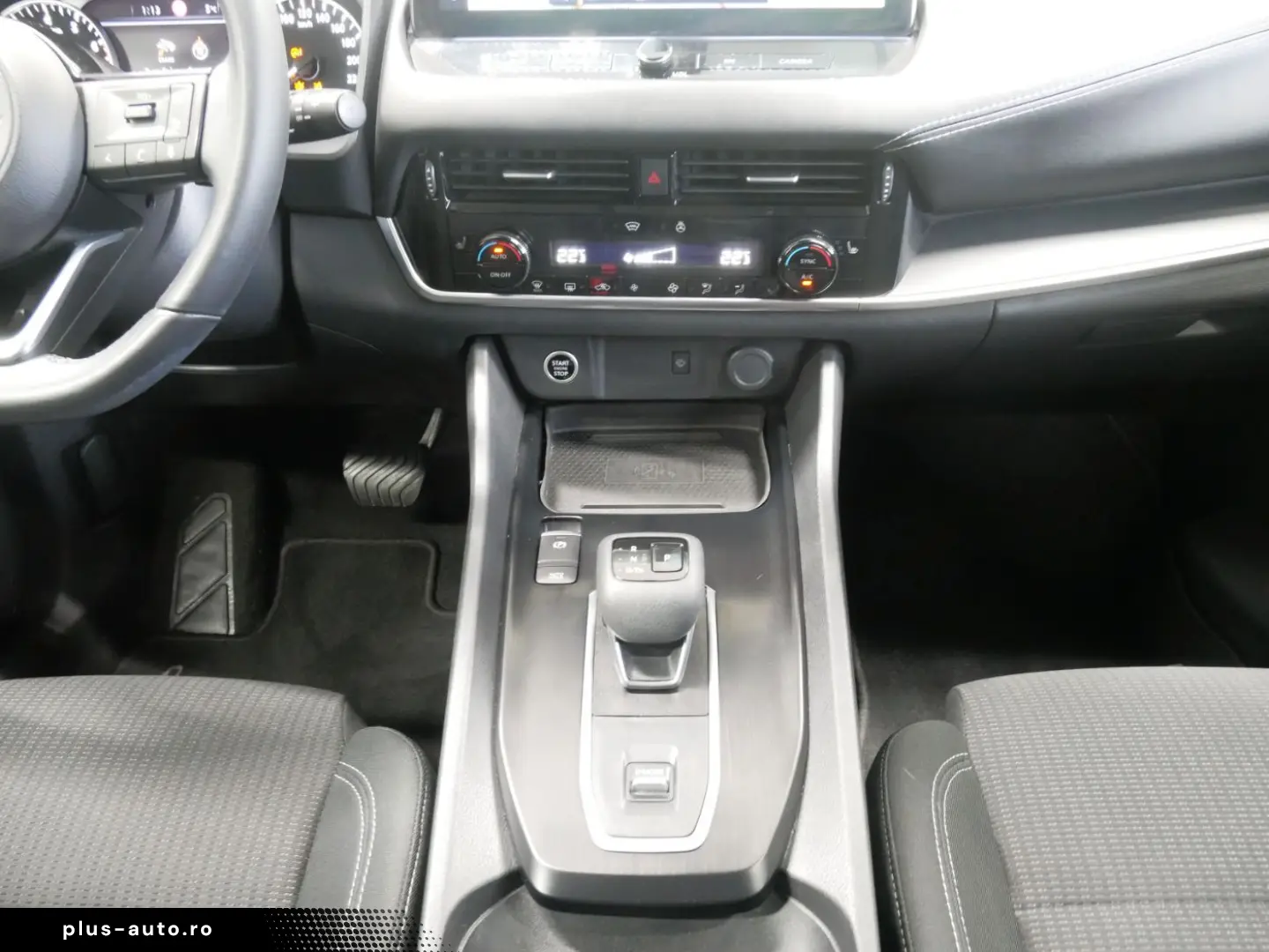NISSAN Qashqai 1.3 DIG-T Acenta LED NAVI PDC GRA SHZ
