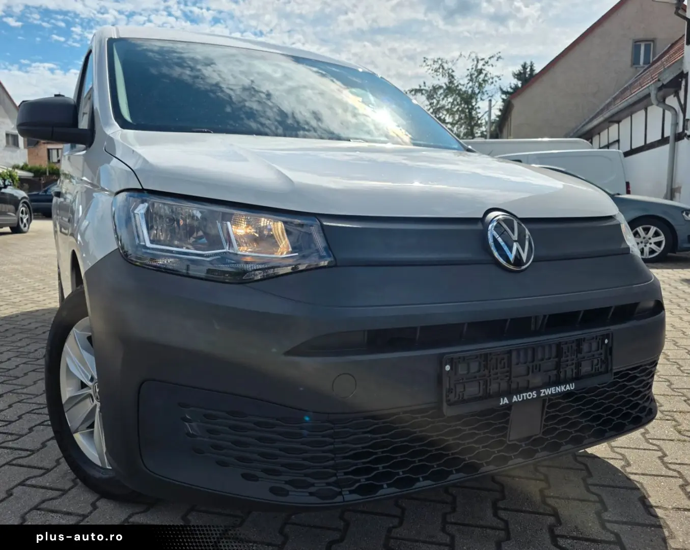 VW Caddy Cargo Basis 2.0TDI