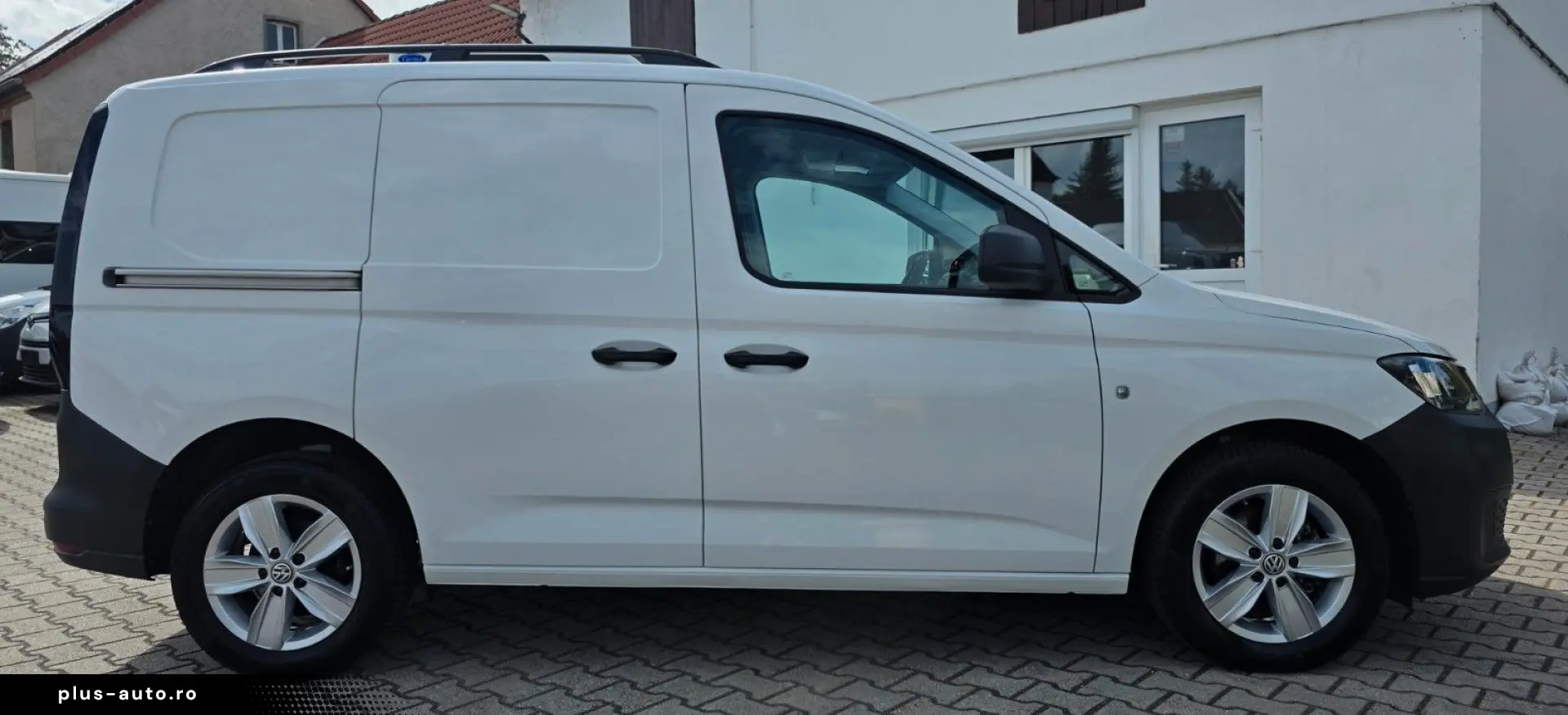 VW Caddy Cargo Basis 2.0TDI