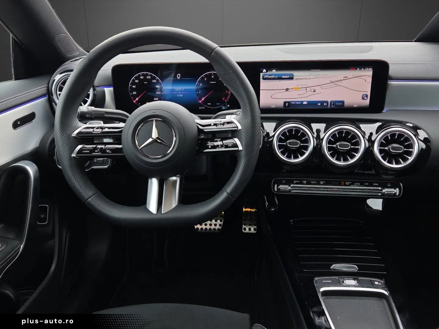 MERCEDES-BENZ CLA 200 AMG Night GARANTIE Pano Ambient Distr