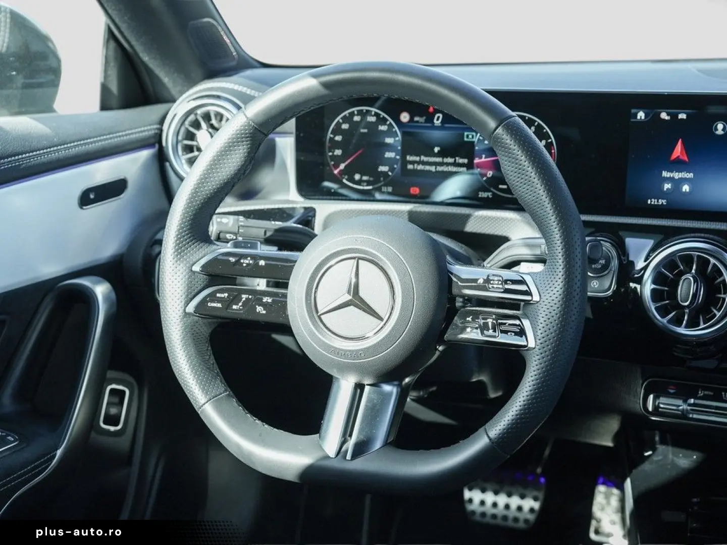 MERCEDES-BENZ CLA 200 AMG Night LED Camera
