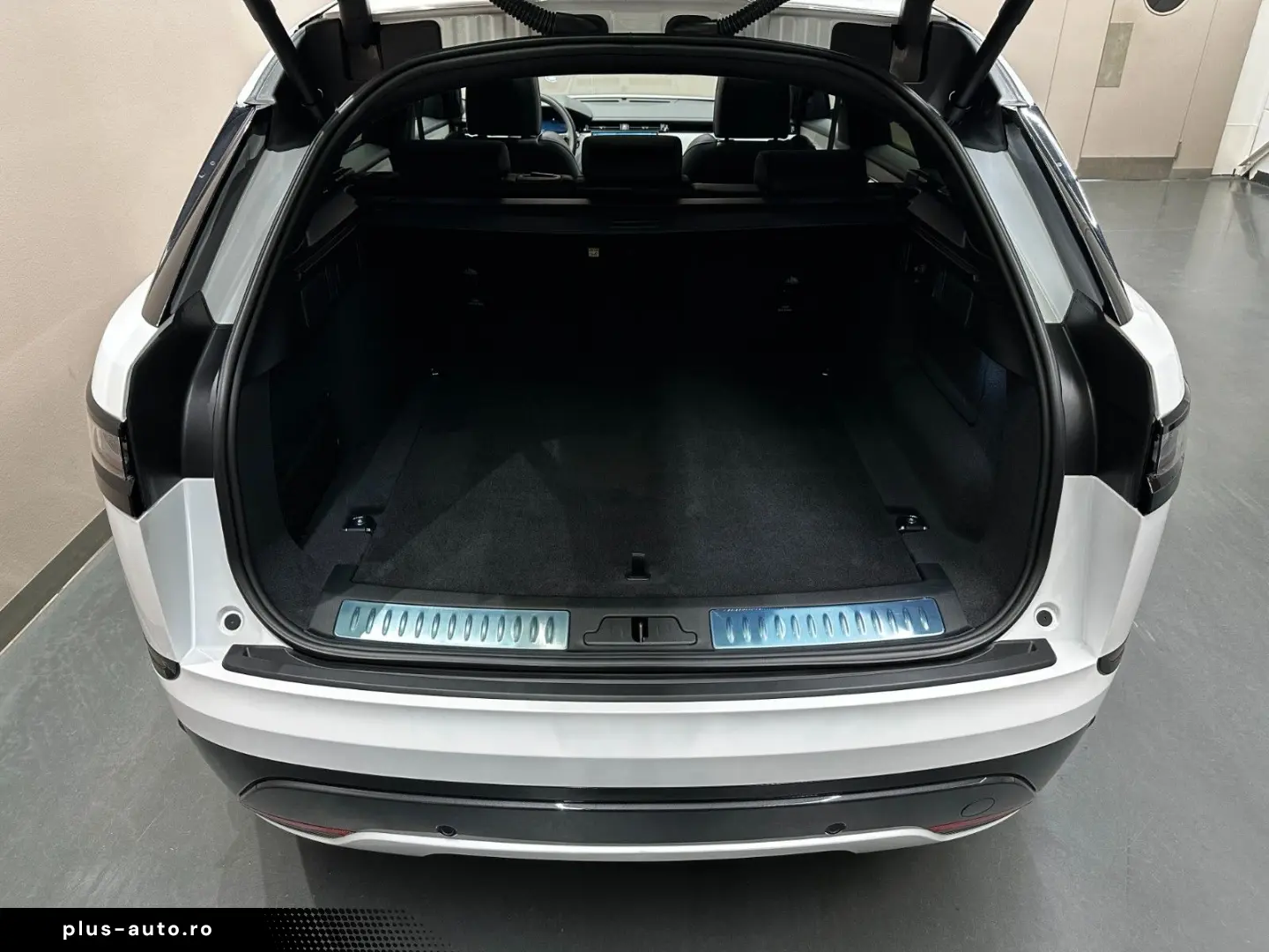 LAND ROVER Range Rover Velar Autobiography_Meridian