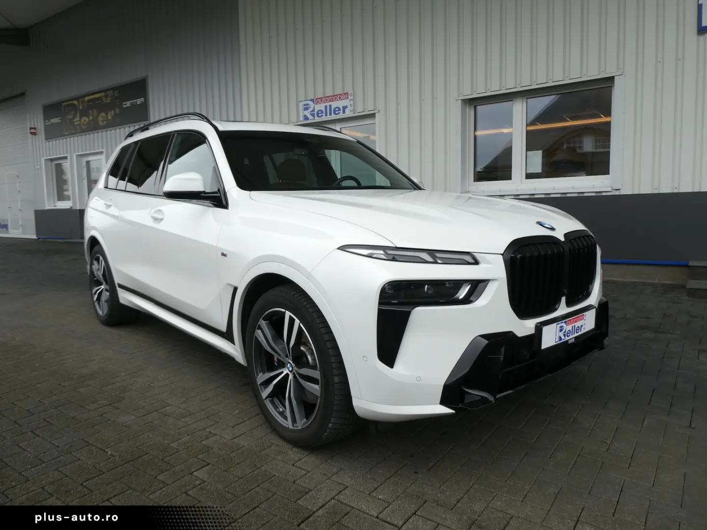 BMW X7 xDrive40d M Sport Pro_360 _Panorama_Head-Up
