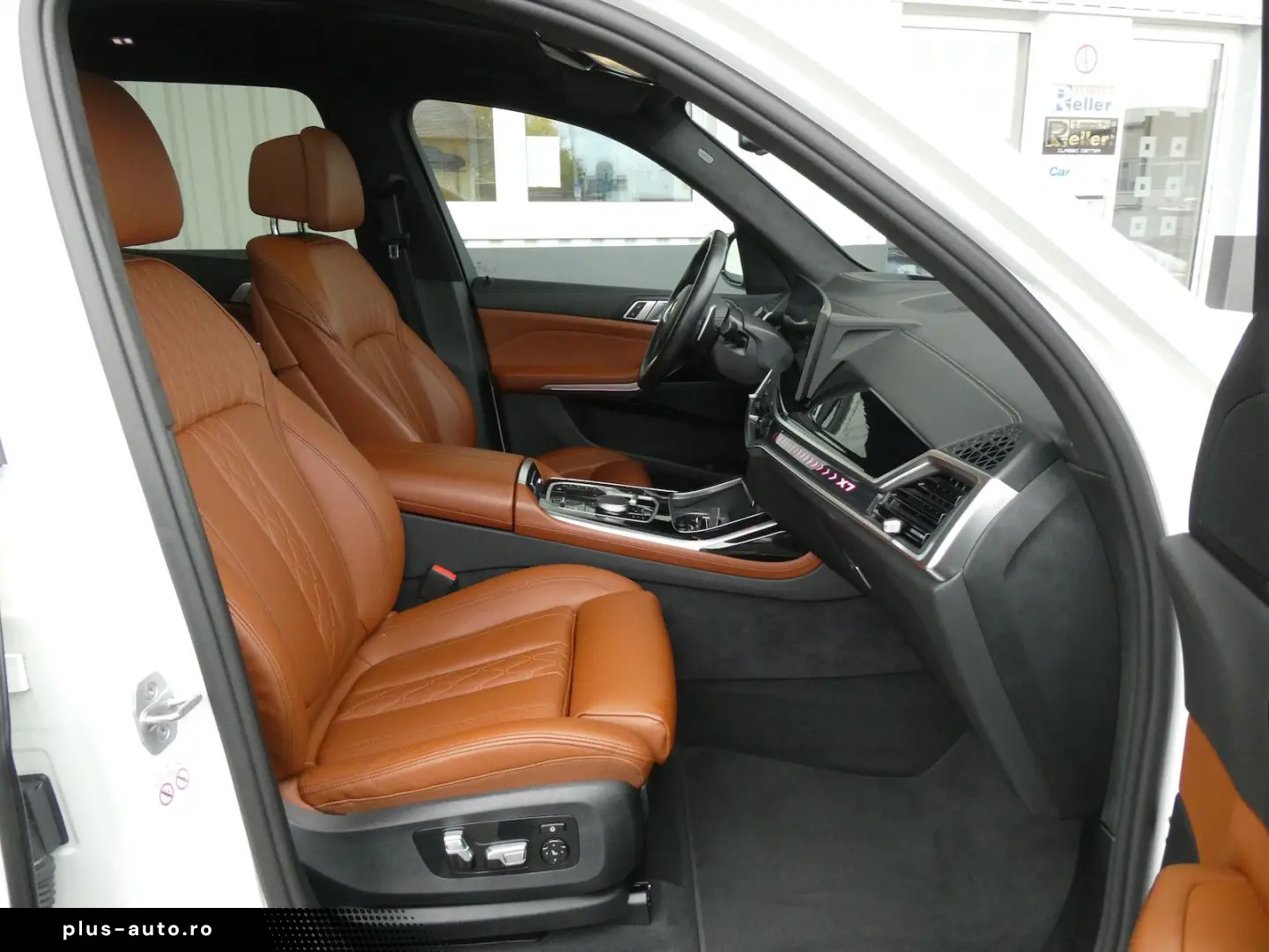 BMW X7 xDrive40d M Sport Pro_360 _Panorama_Head-Up