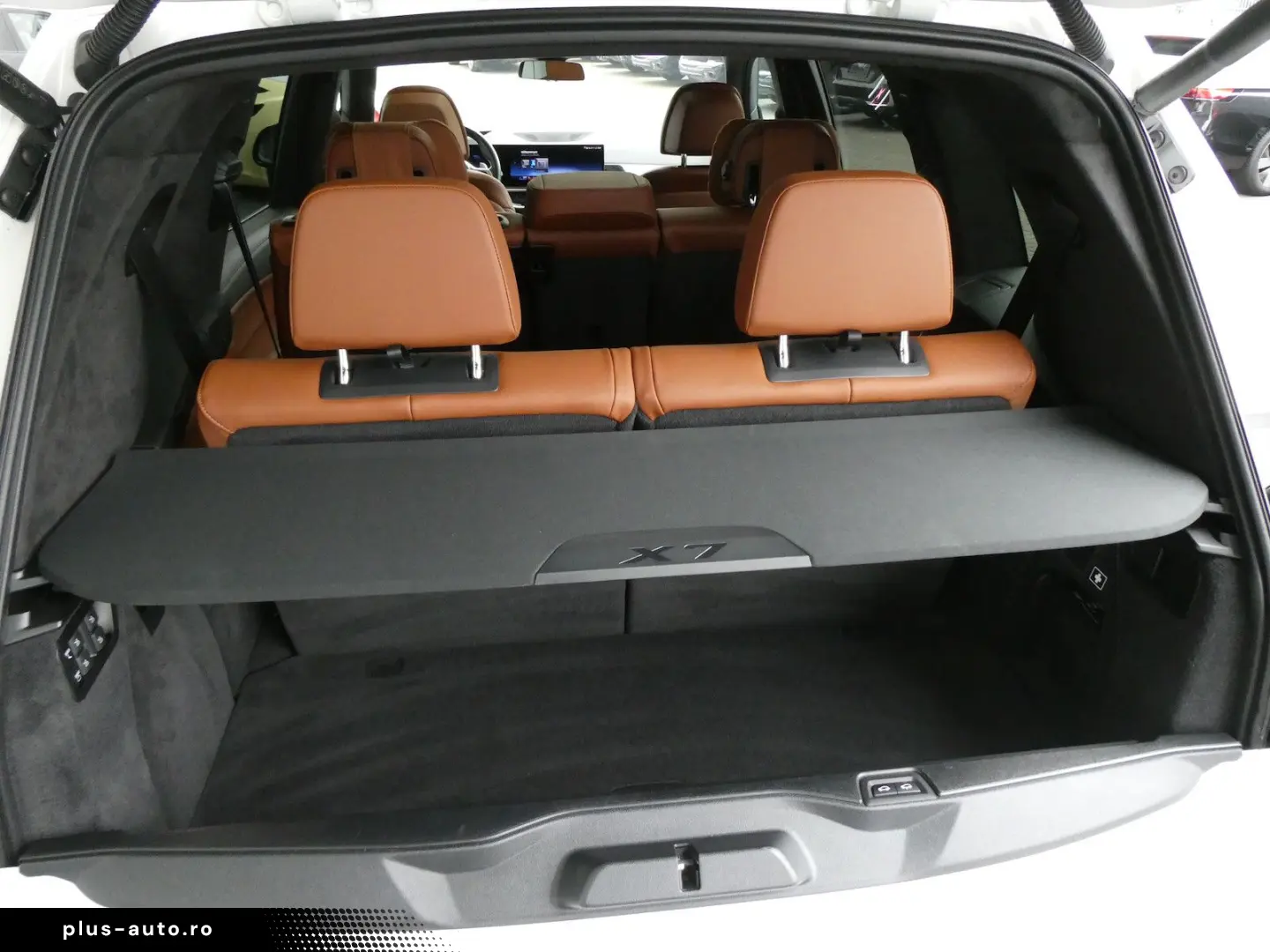 BMW X7 xDrive40d M Sport Pro_360 _Panorama_Head-Up