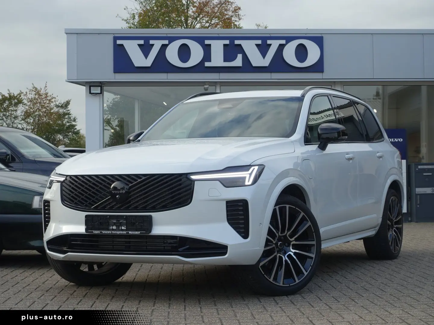 VOLVO XC90 Black Edition Ultra T8 AWD Plug-in FourC