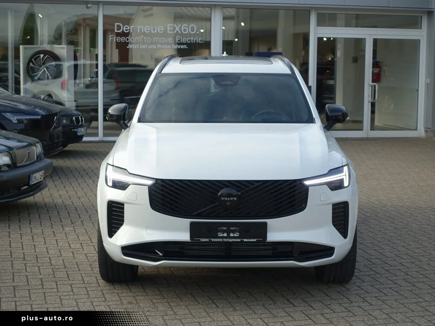 VOLVO XC90 Black Edition Ultra T8 AWD Plug-in FourC