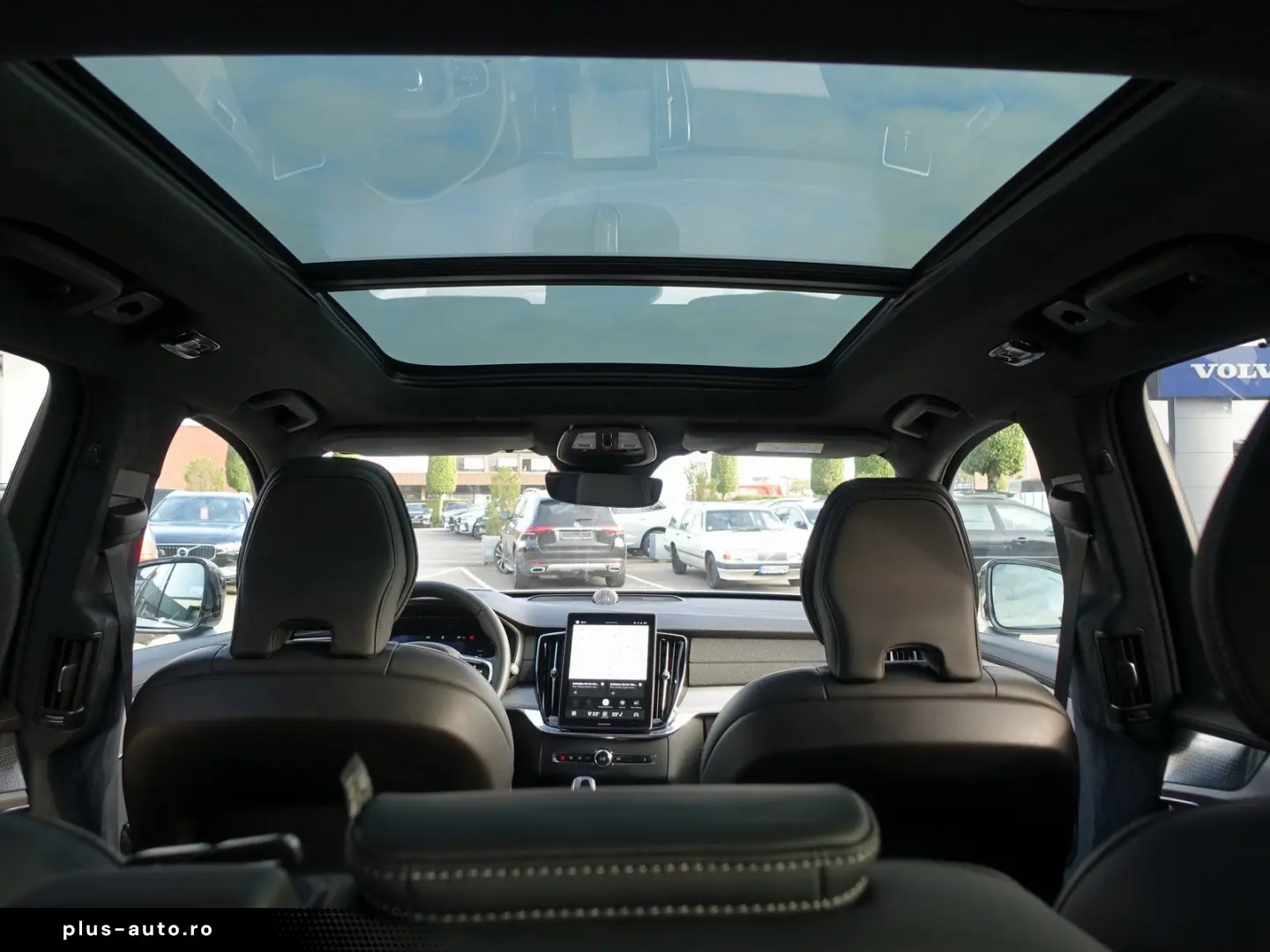 VOLVO XC90 Black Edition Ultra T8 AWD Plug-in FourC