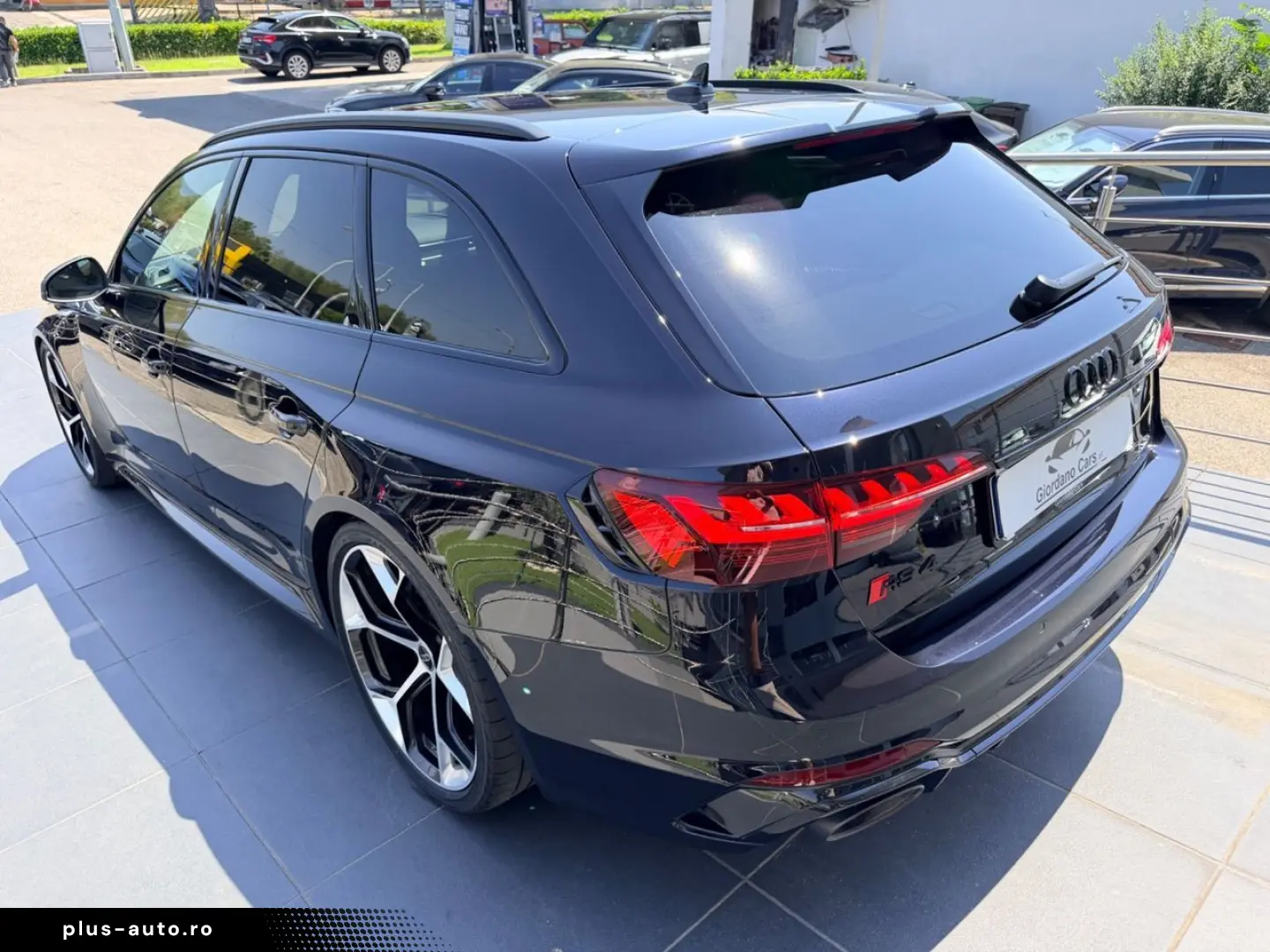 AUDI RS 4 Avant Performance