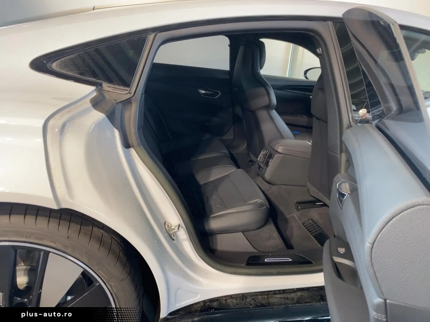 AUDI e-tron GT Quattro Navi Matrix Head Up