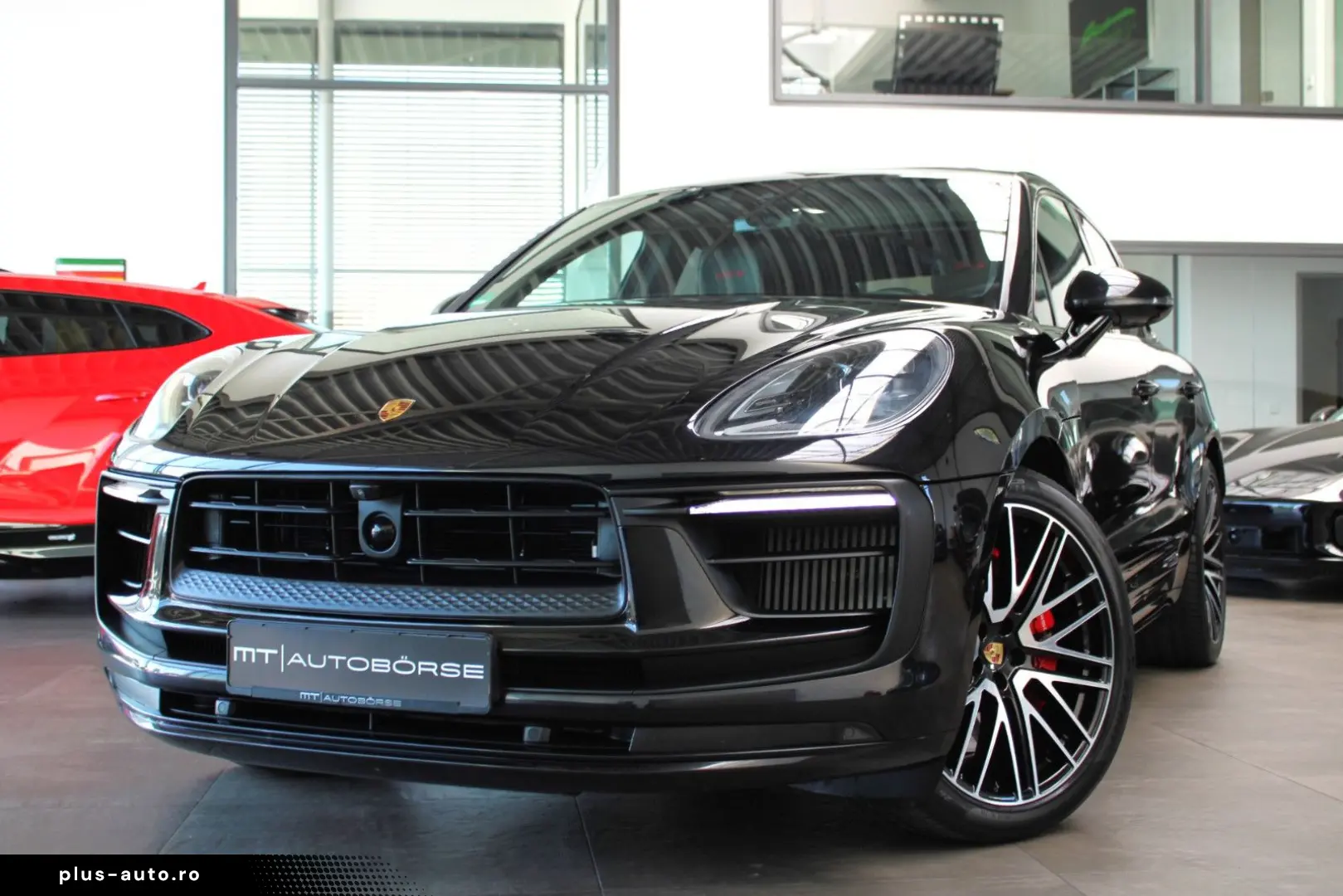 PORSCHE MACAN GTS SPORT-DESIGN