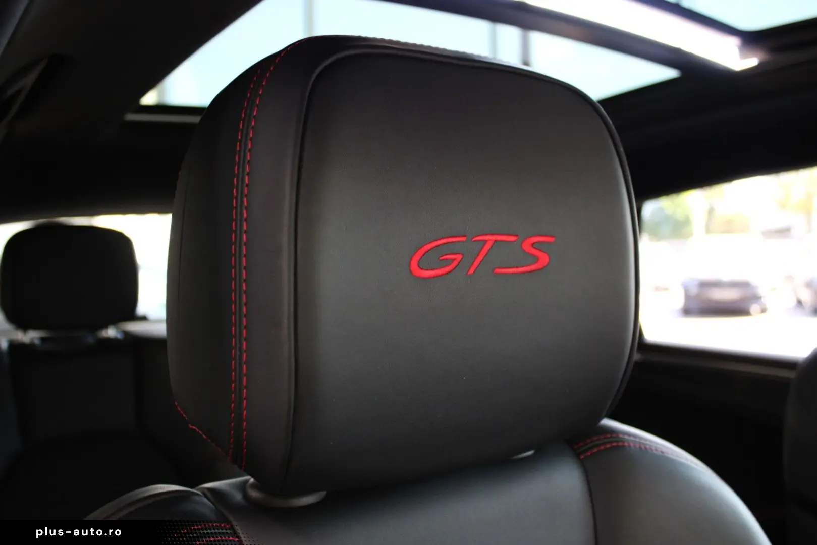 PORSCHE MACAN GTS SPORT-DESIGN