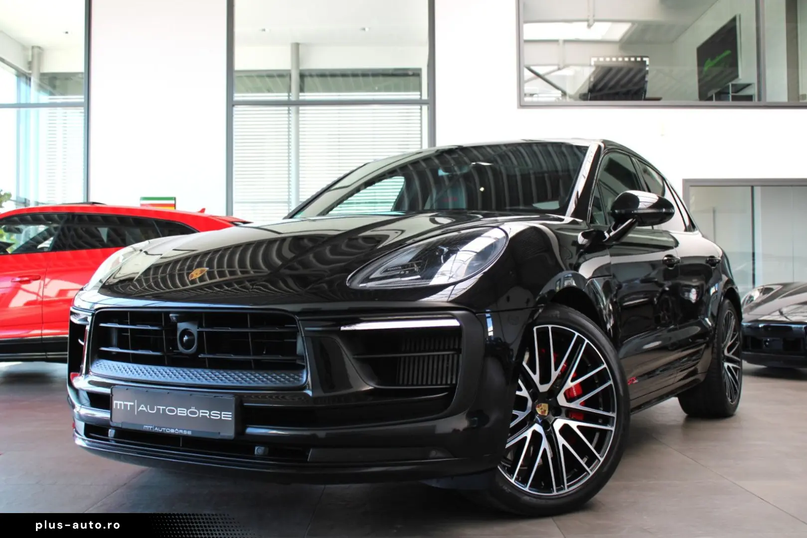 PORSCHE MACAN GTS SPORT-DESIGN