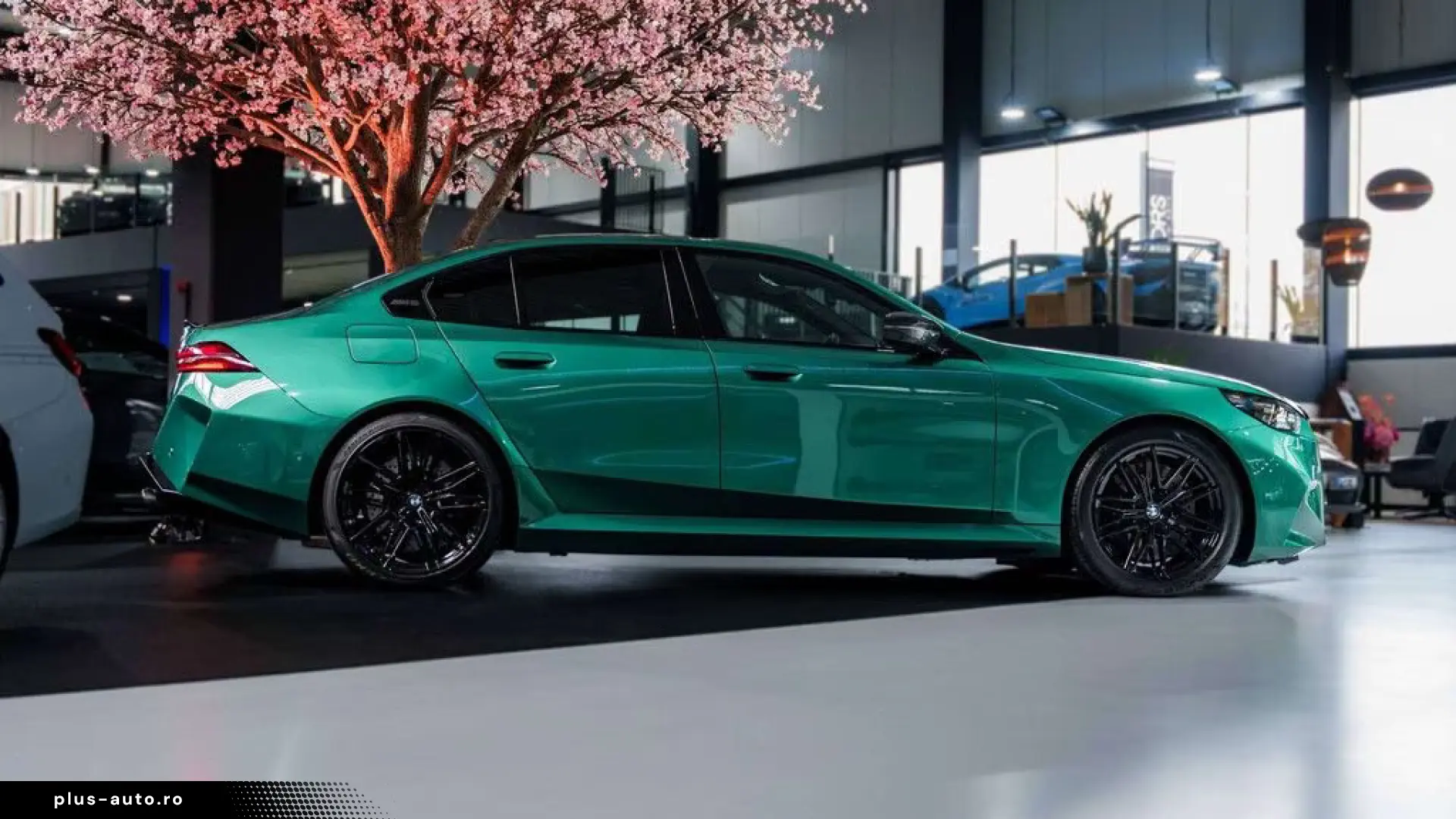 BMW M5 G90   727 CP • V8 PHEV • M DRIVE PRO