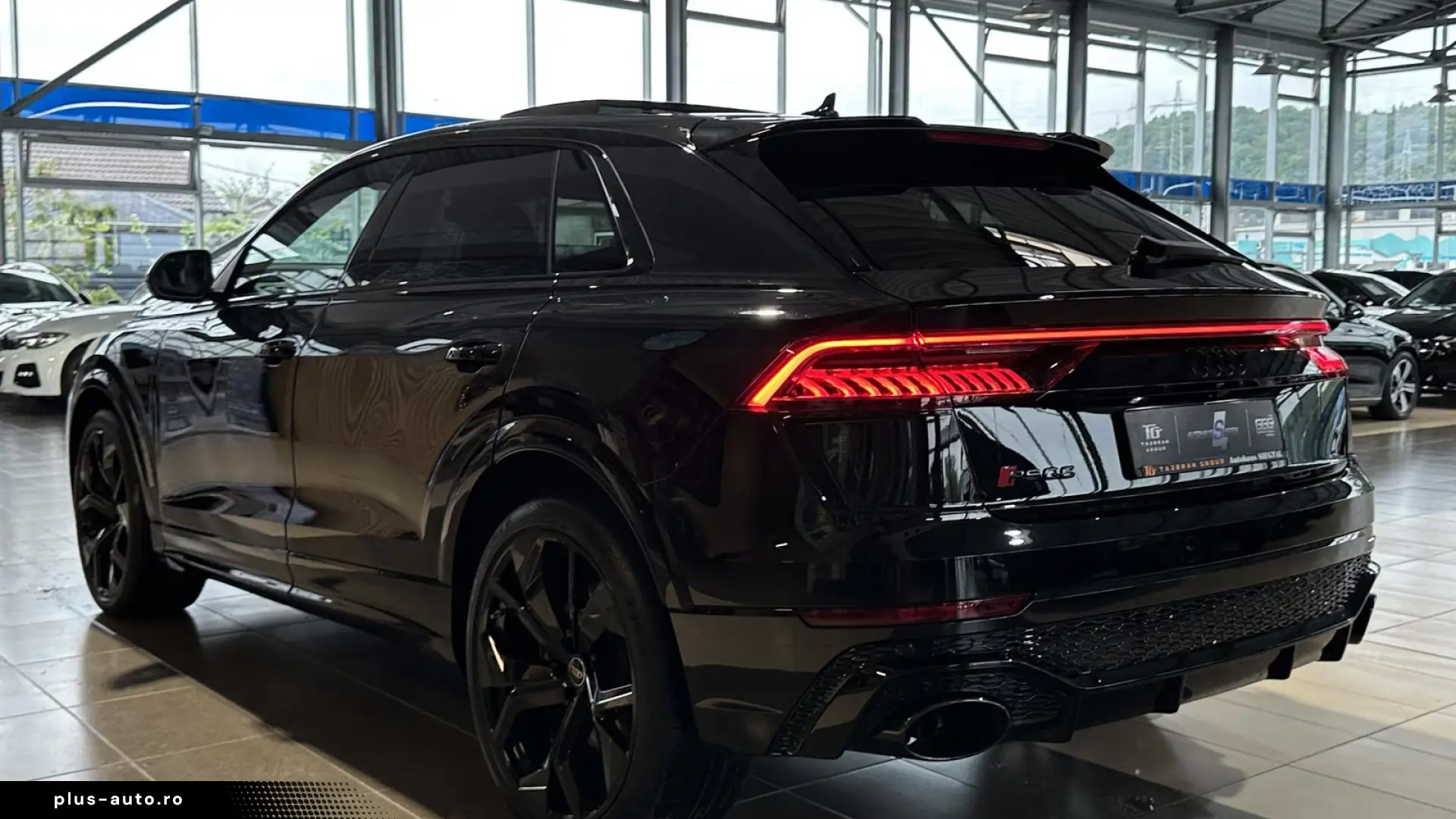 Audi RS Q8 quattro   V8 BITURBO PANO • MATRIX LED