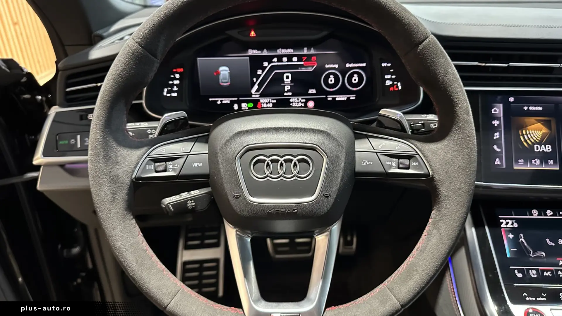 Audi RS Q8 quattro   V8 BITURBO PANO • MATRIX LED