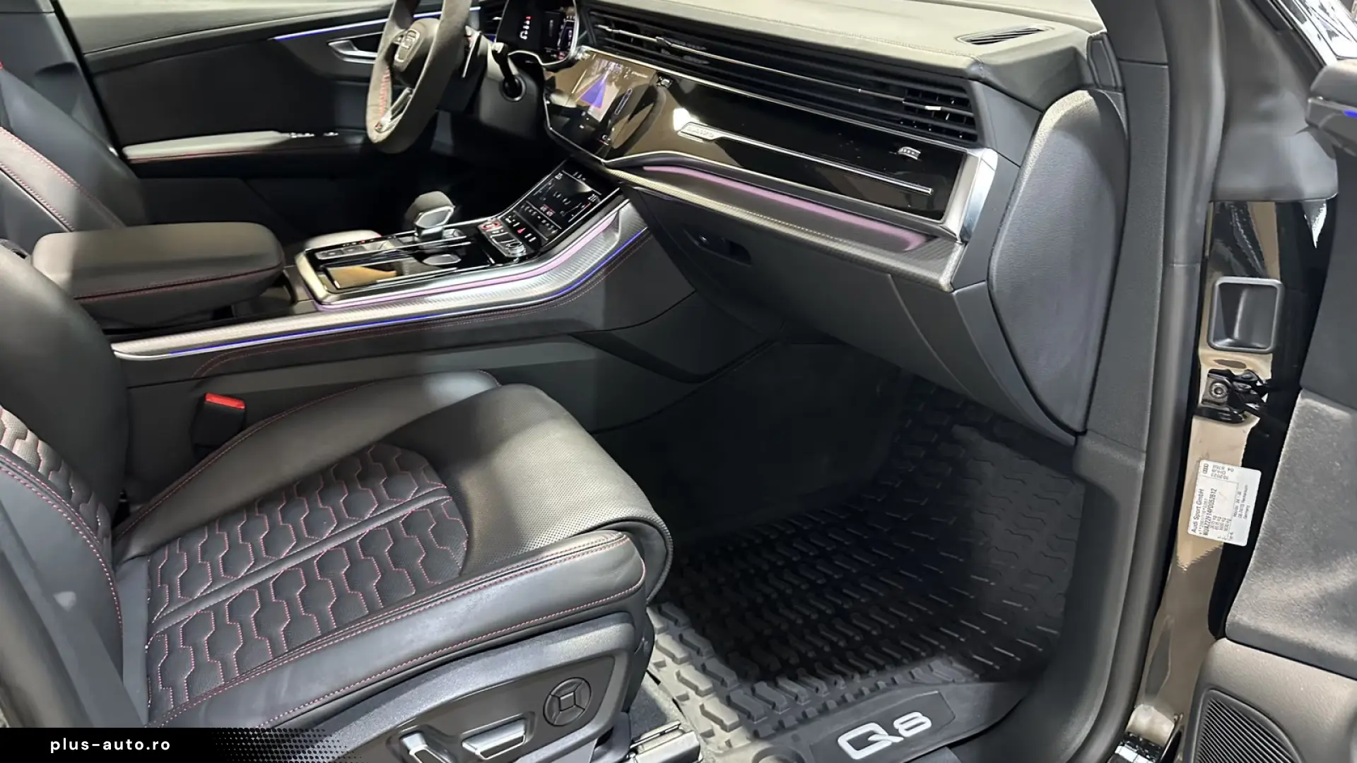 Audi RS Q8 quattro   V8 BITURBO PANO • MATRIX LED