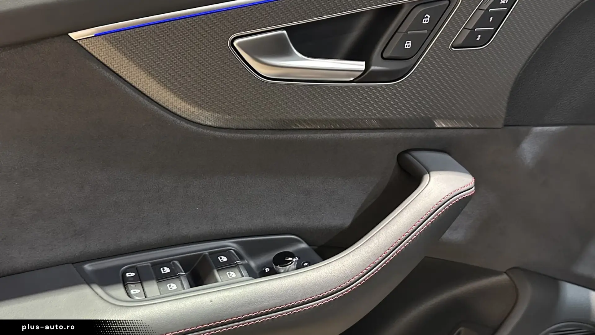 Audi RS Q8 quattro   V8 BITURBO PANO • MATRIX LED